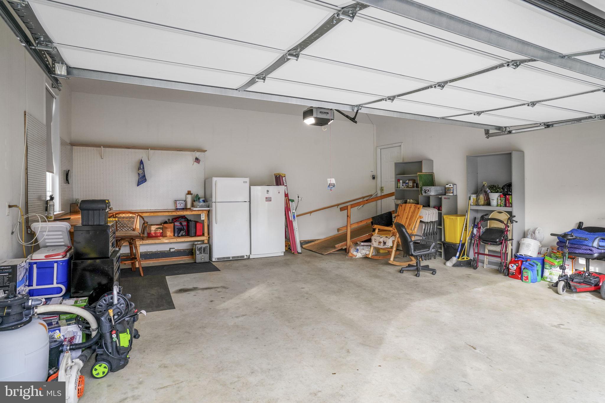 ROUSBY HALL WOODS - Residential