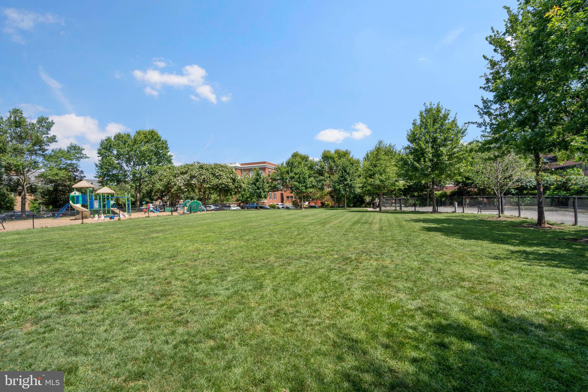 ABINGDON ROW - Residential