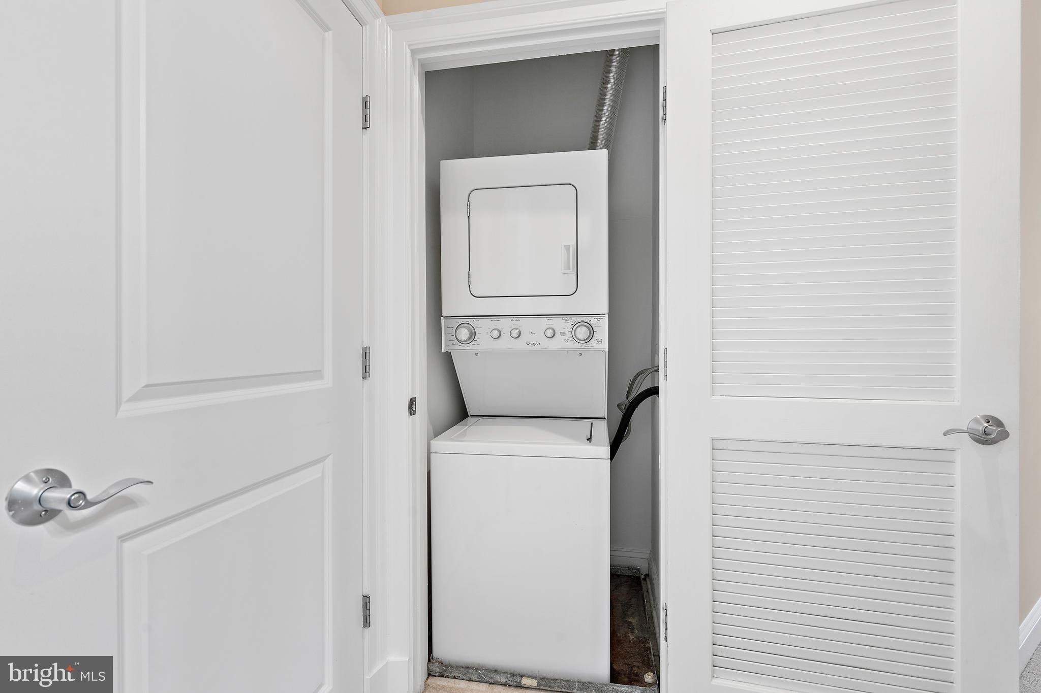 ABINGDON ROW - Residential