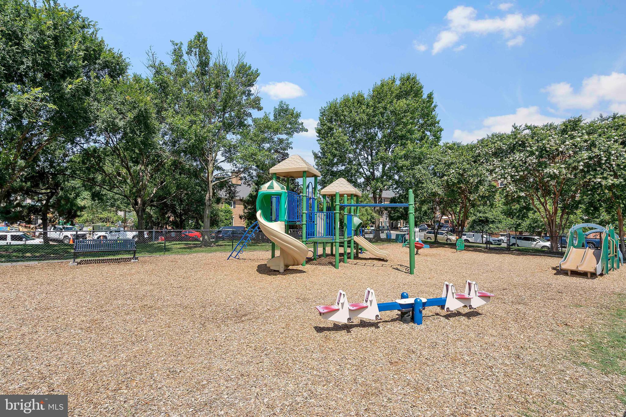 ABINGDON ROW - Residential