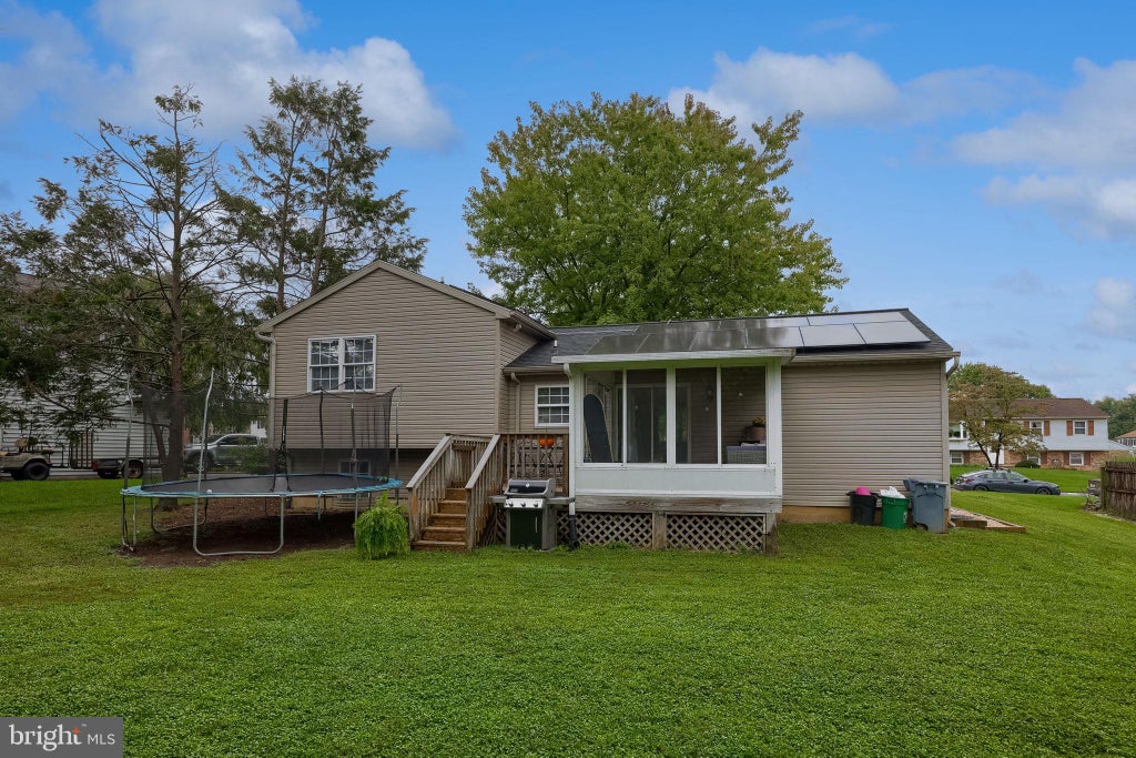 Photo of 1504 Mcfarland Drive, LANDISVILLE, PA 17538 (MLS # PALA2095804)
