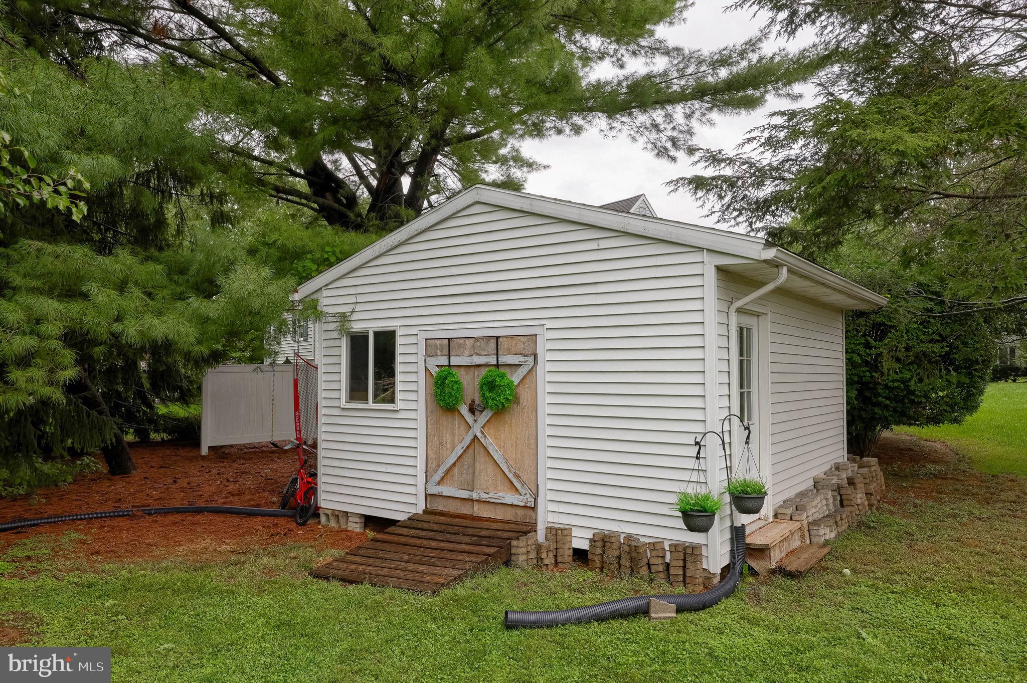 1504 MCFARLAND DRIVE