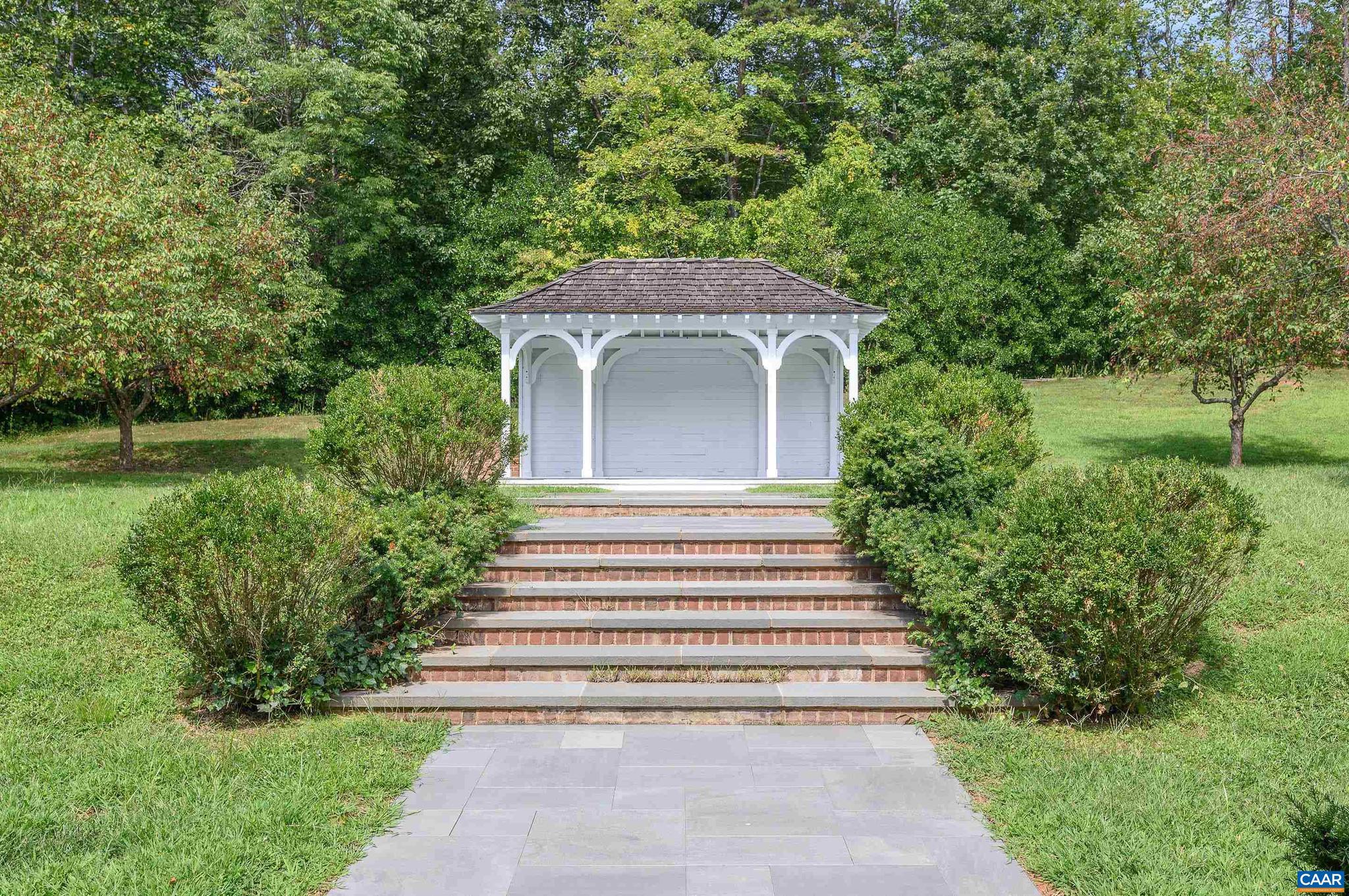 MEADOW ESTATES - Residential