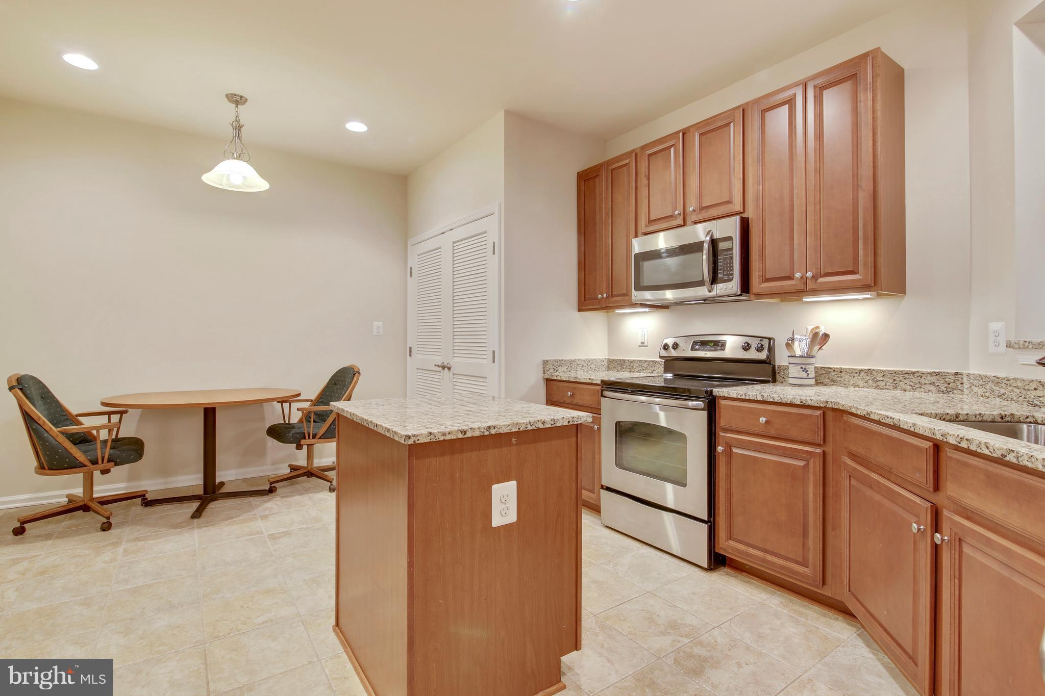 WAVERLY WOODS - Residential