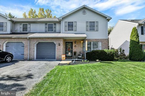 342 SADDLEBROOK DRIVE WERNERSVILLE PA 19565