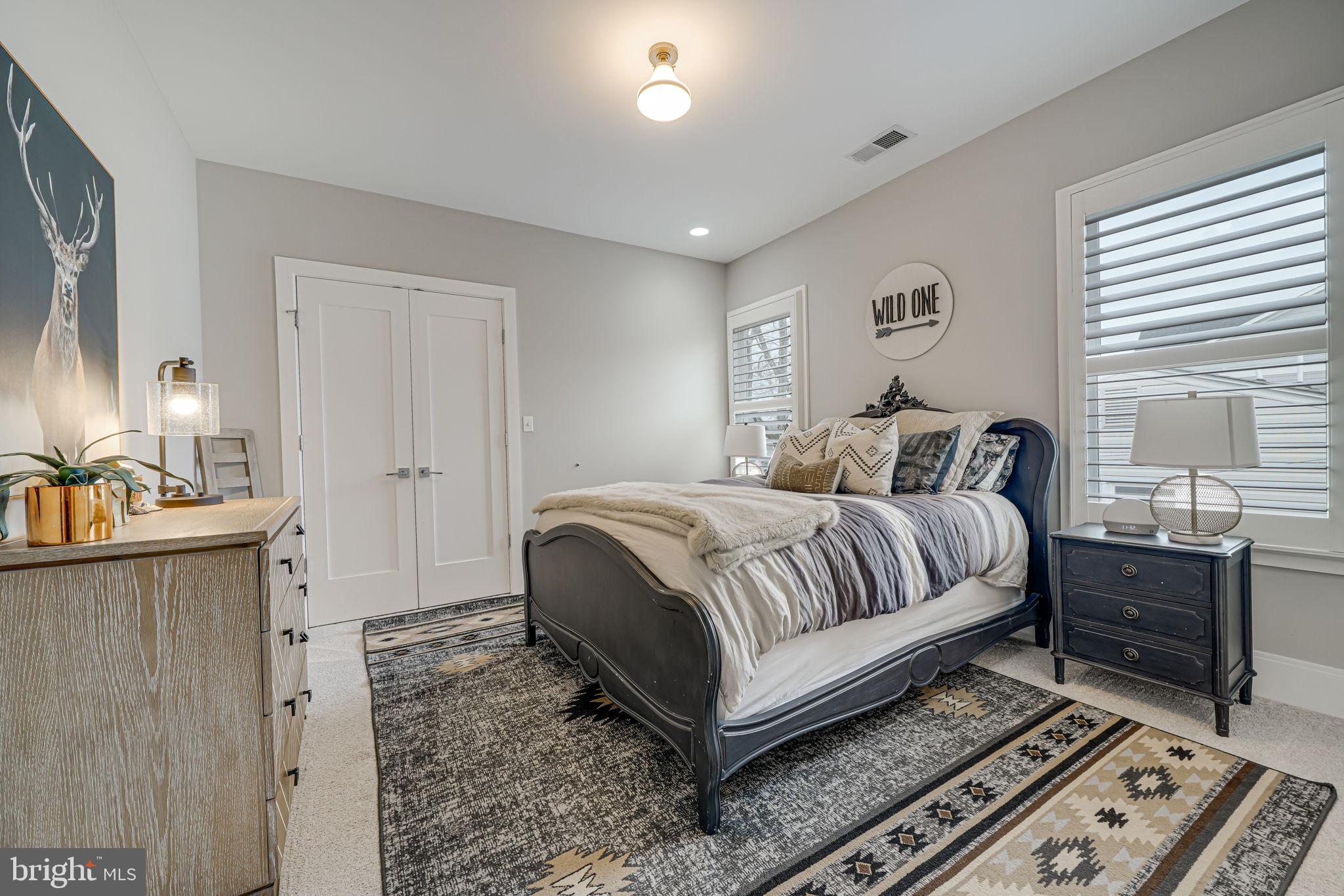 WEST VIENNA WOODS - Residential