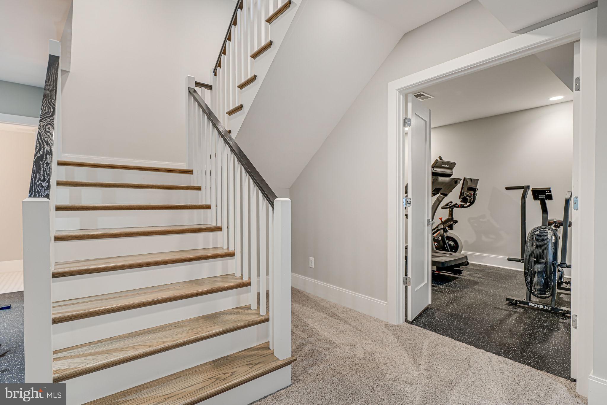 WEST VIENNA WOODS - Residential