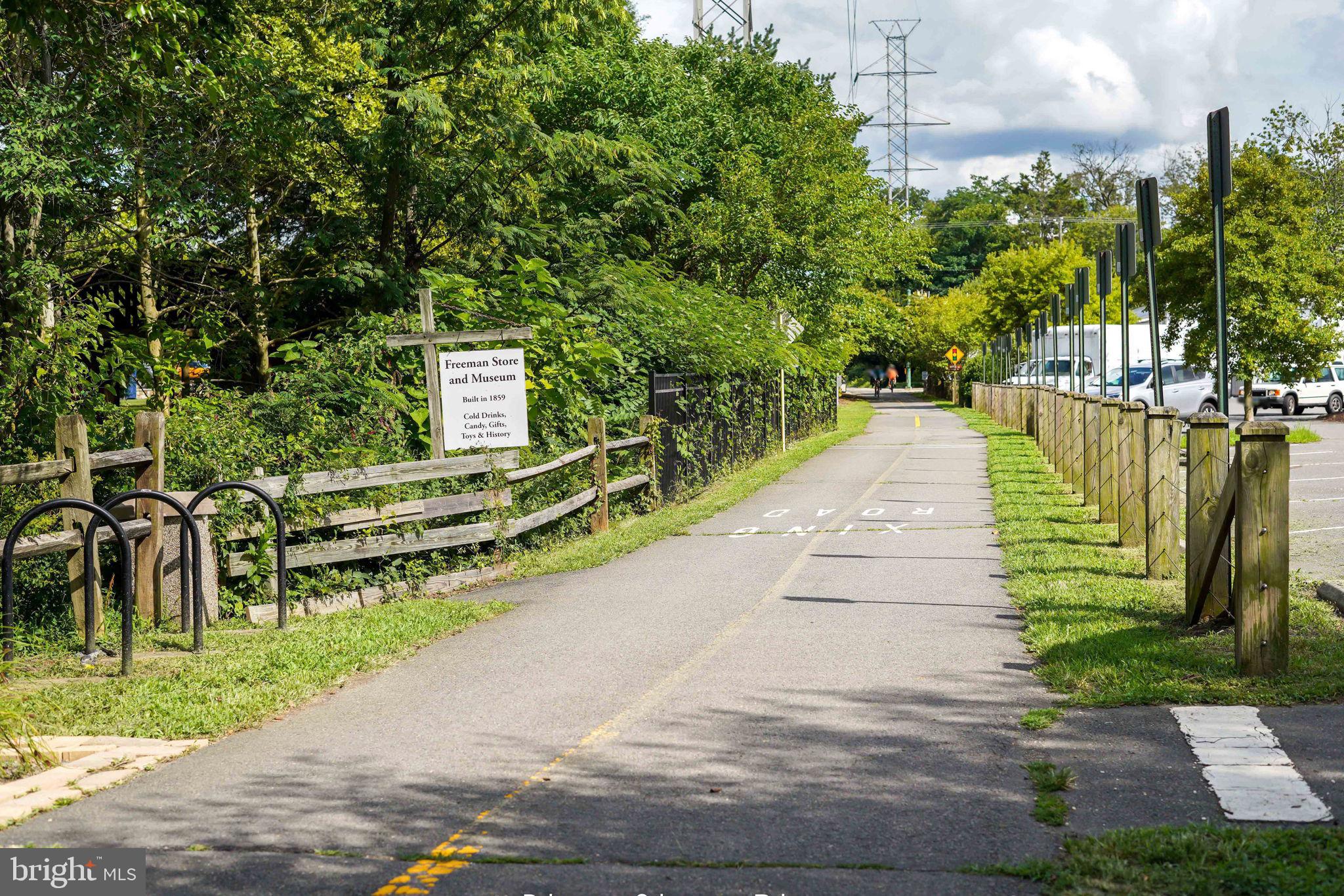 WEST VIENNA WOODS - Residential