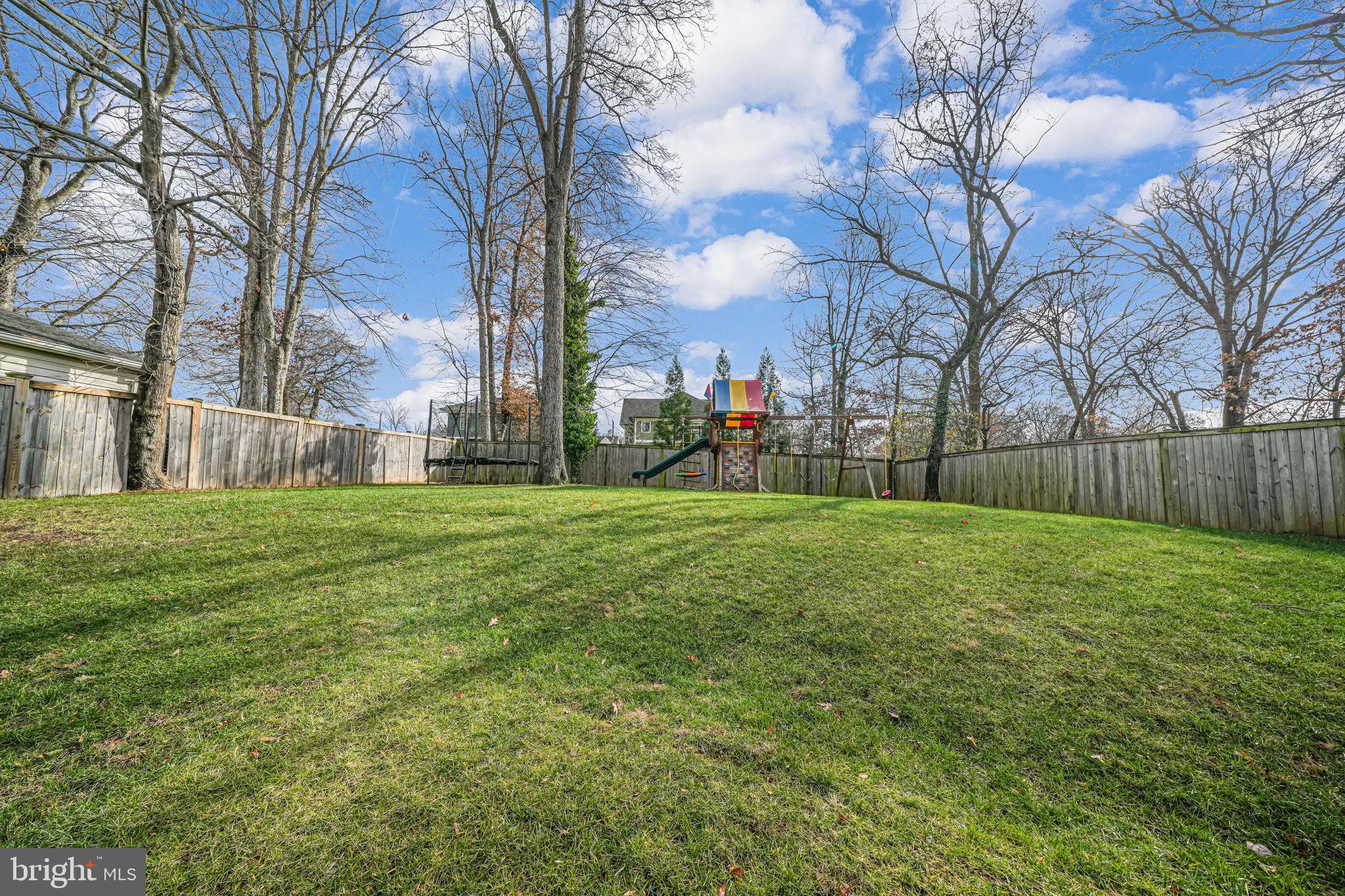 WEST VIENNA WOODS - Residential