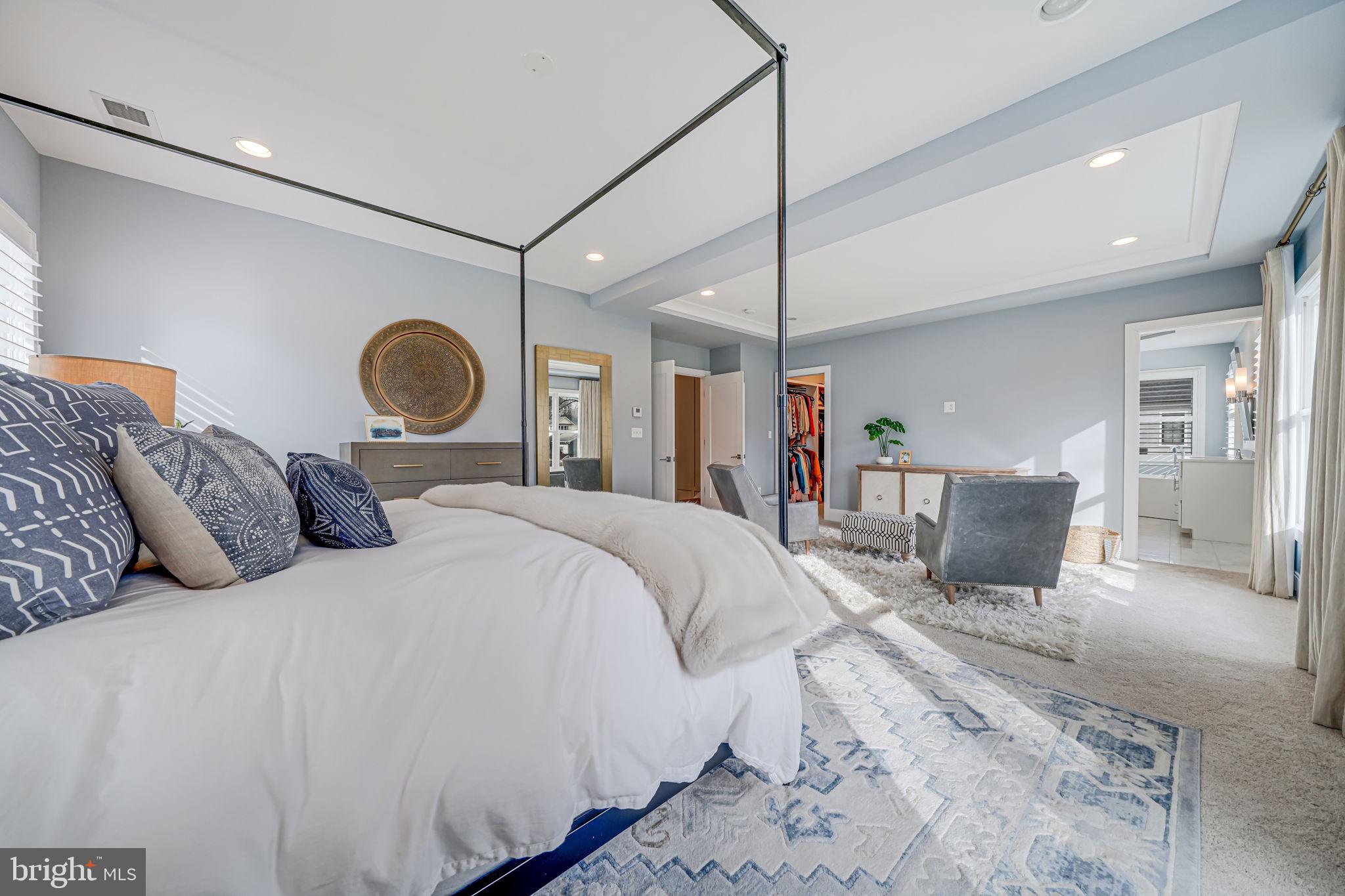 WEST VIENNA WOODS - Residential