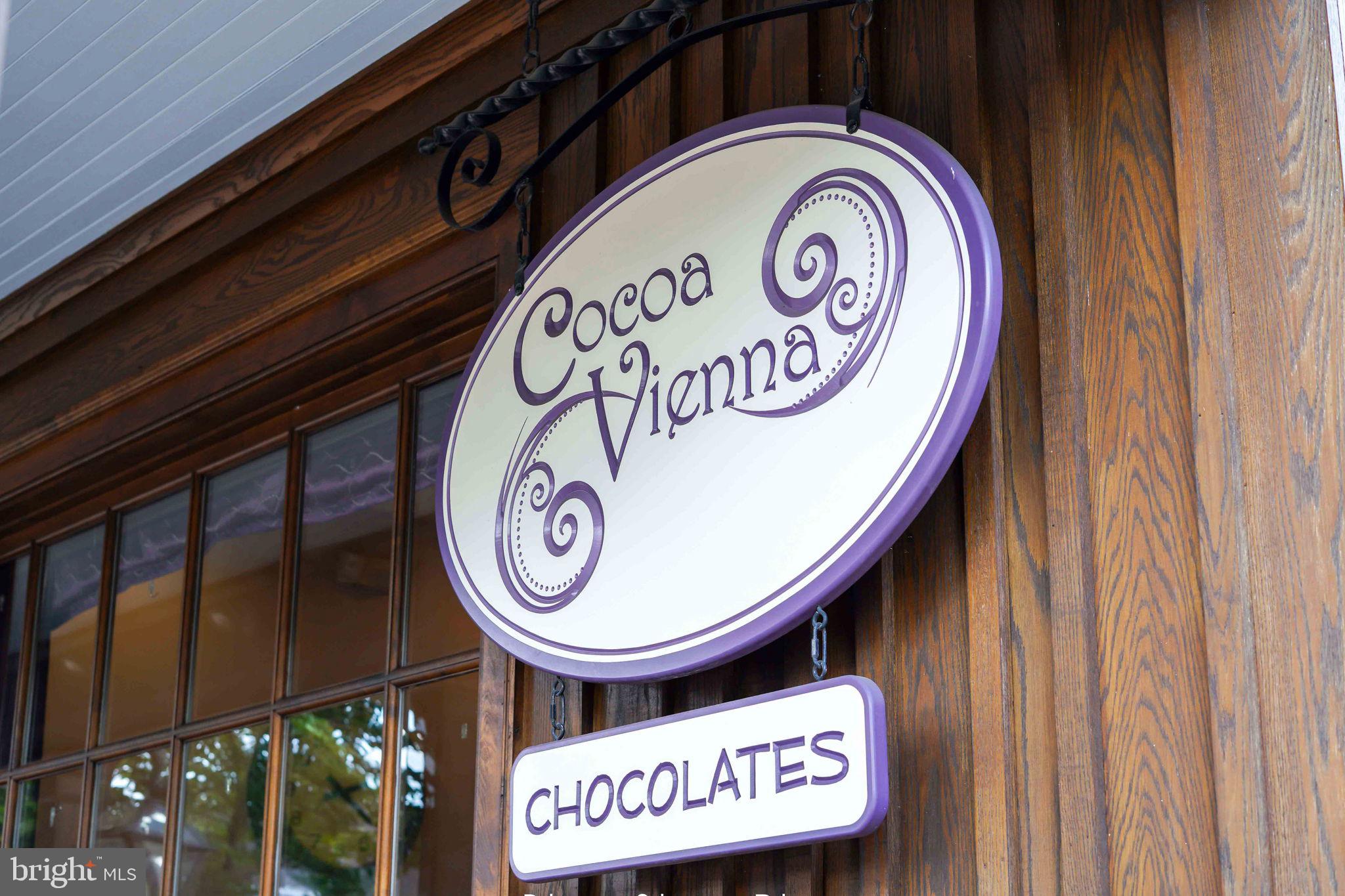 WEST VIENNA WOODS - Residential