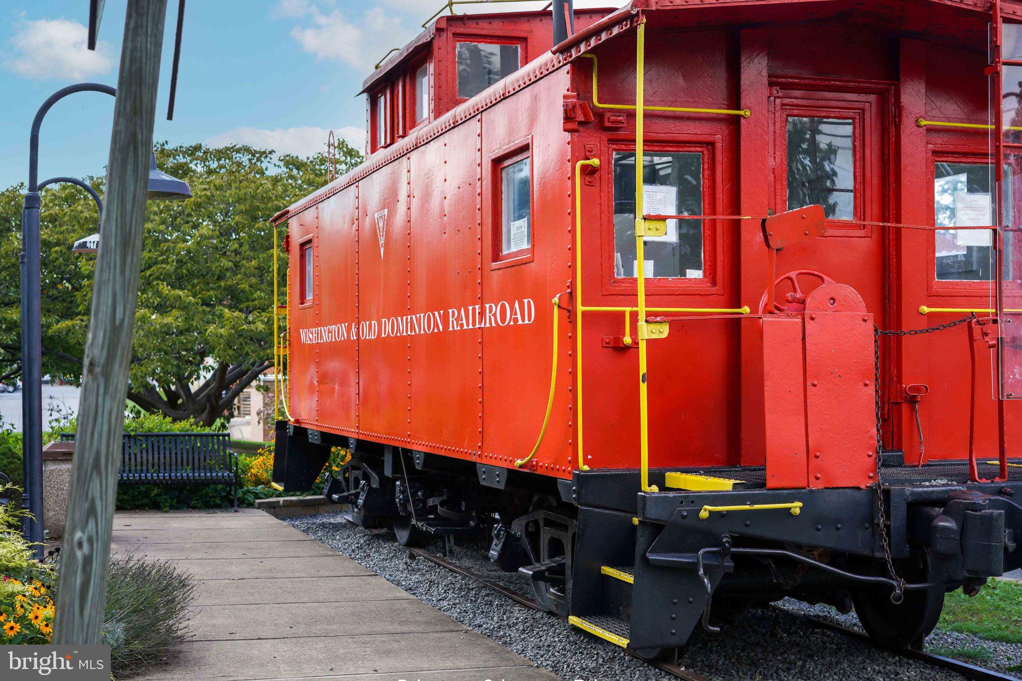 WEST VIENNA WOODS - Residential