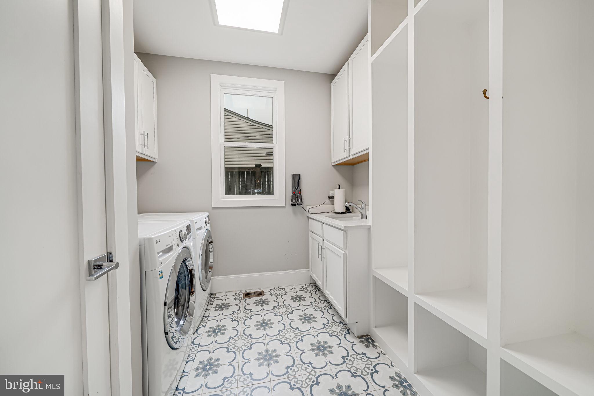 WEST VIENNA WOODS - Residential