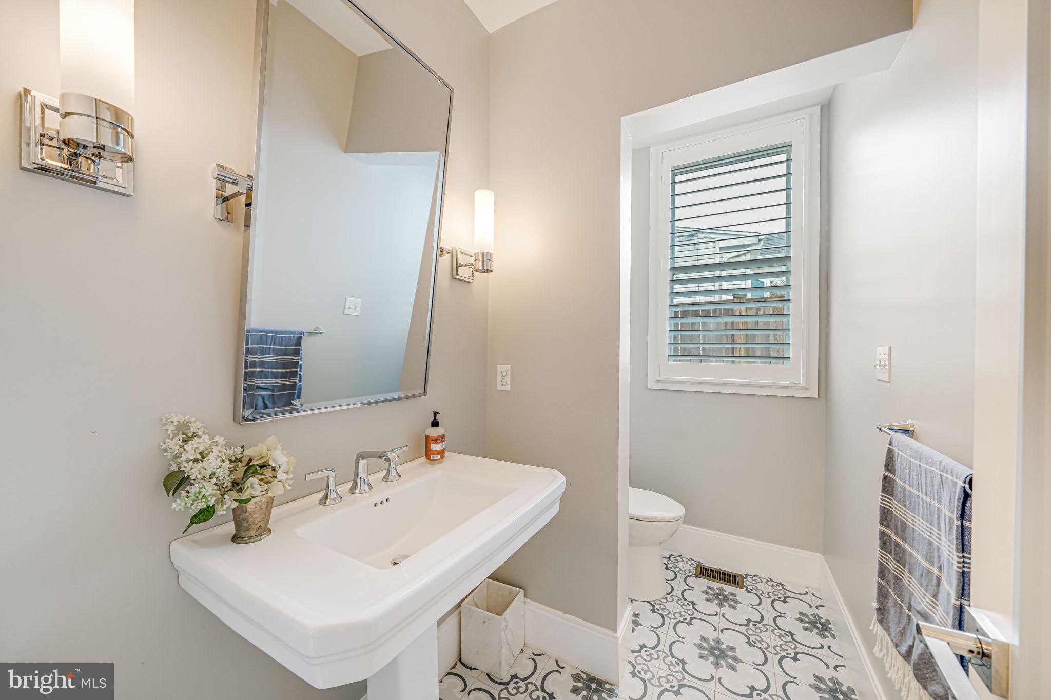 WEST VIENNA WOODS - Residential