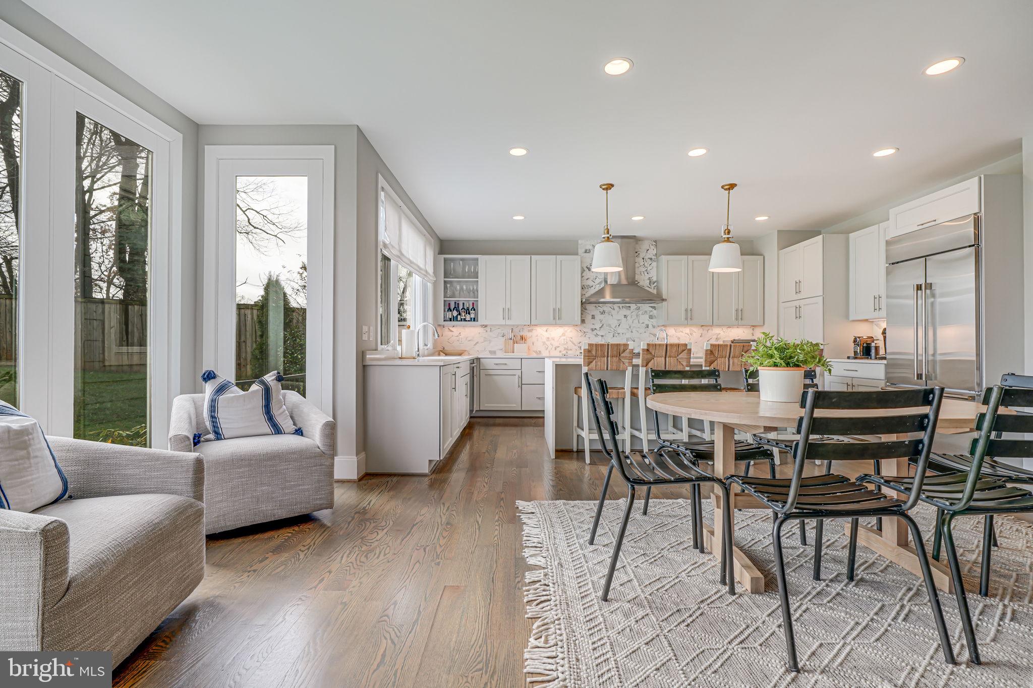 WEST VIENNA WOODS - Residential