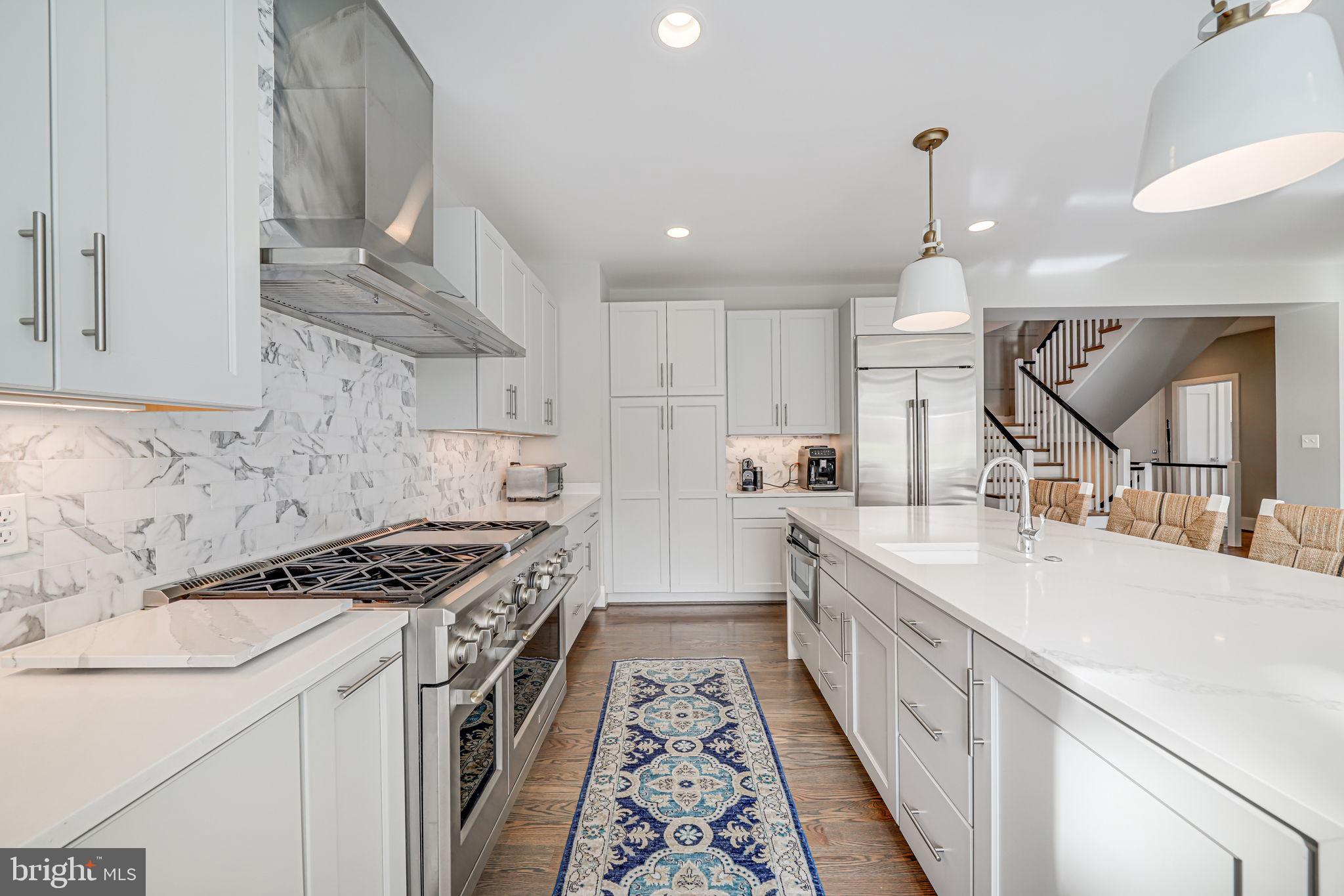 WEST VIENNA WOODS - Residential