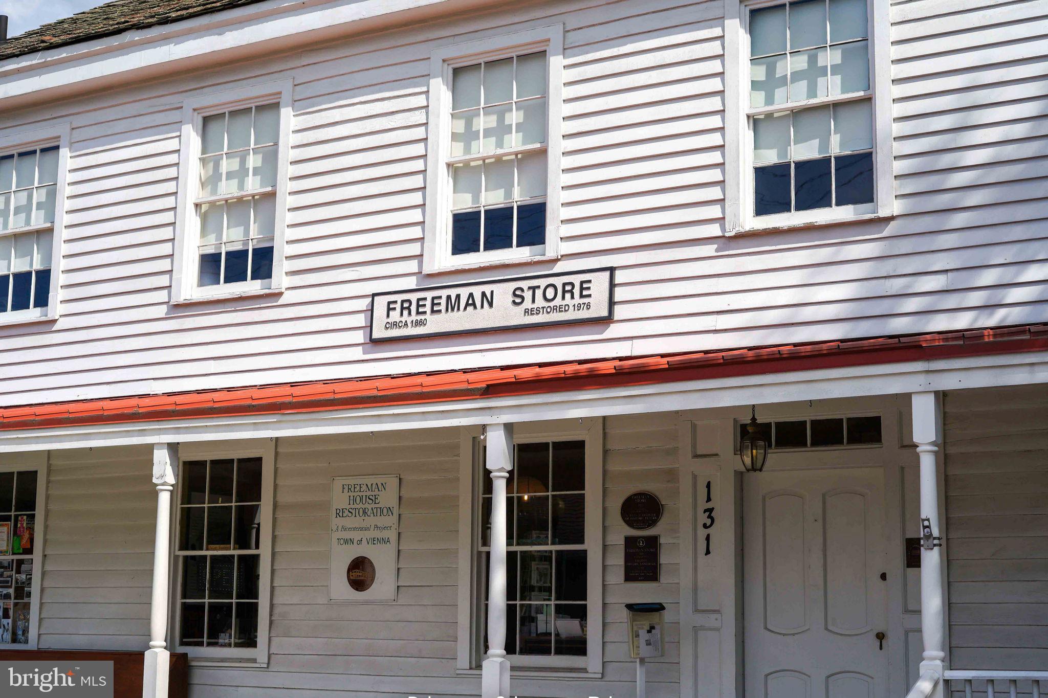 WEST VIENNA WOODS - Residential