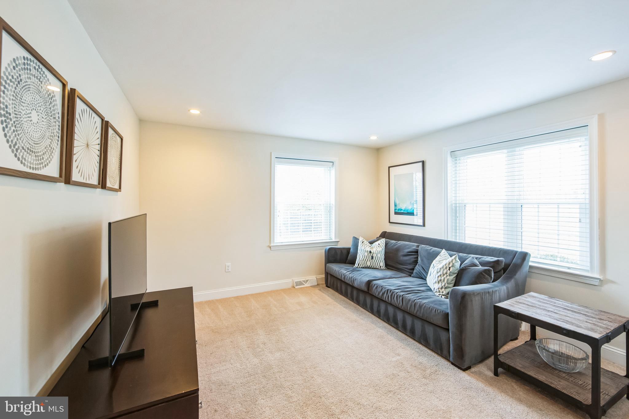 DEEPDALE - Residential