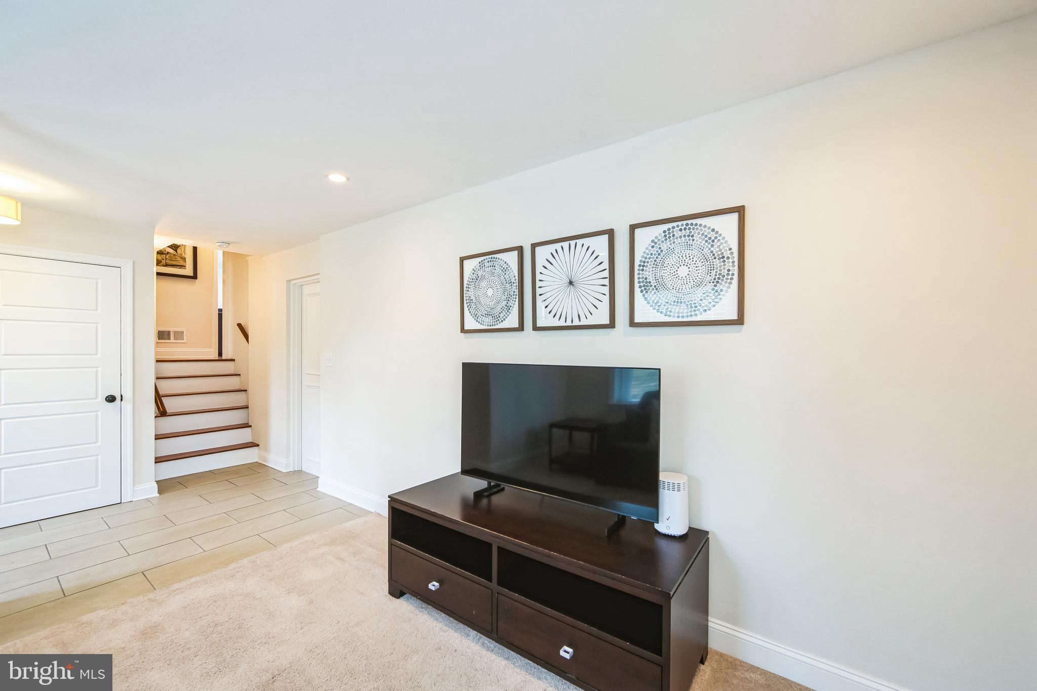 DEEPDALE - Residential