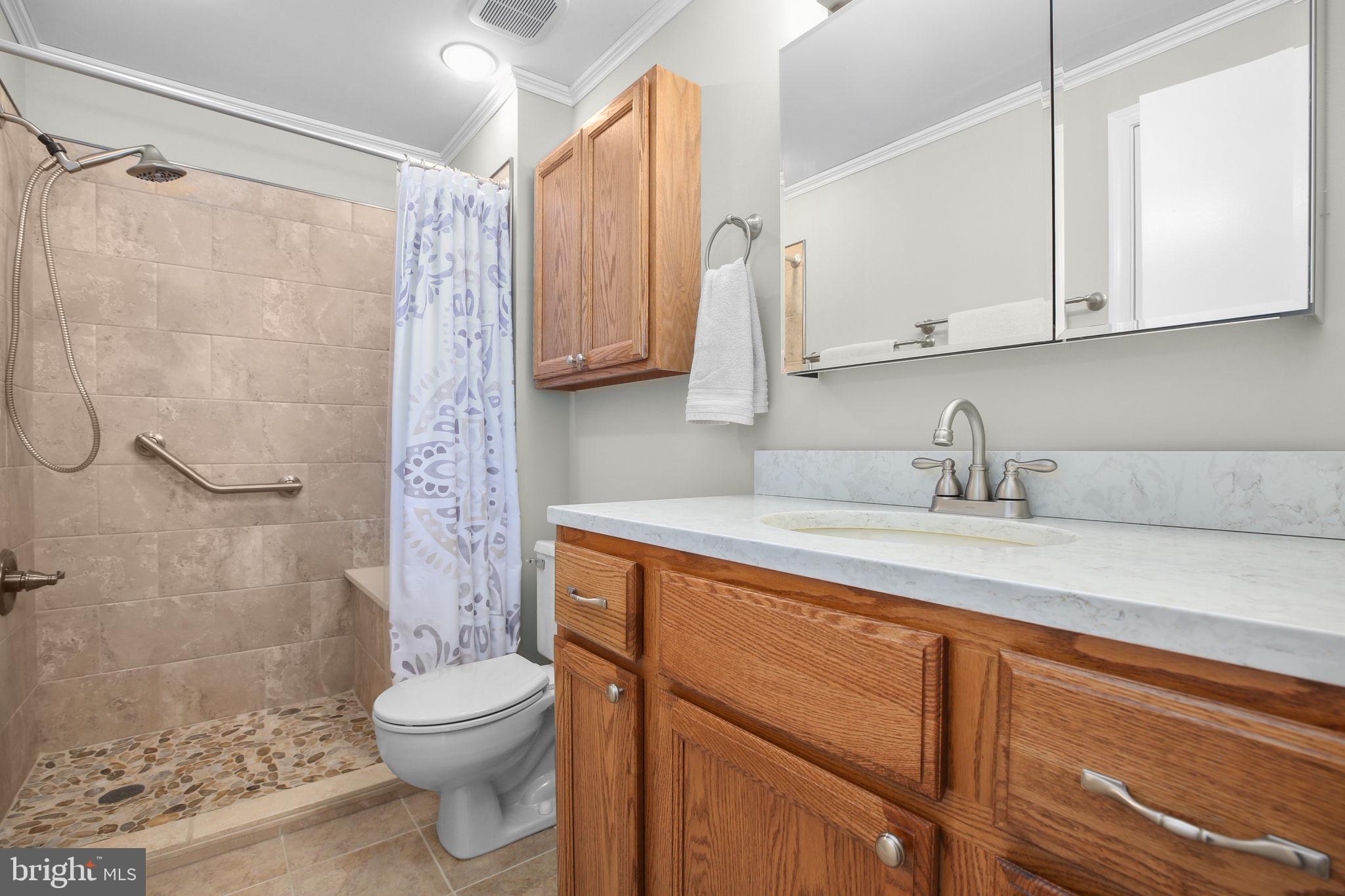 BAYVIEW ESTATES - Residential