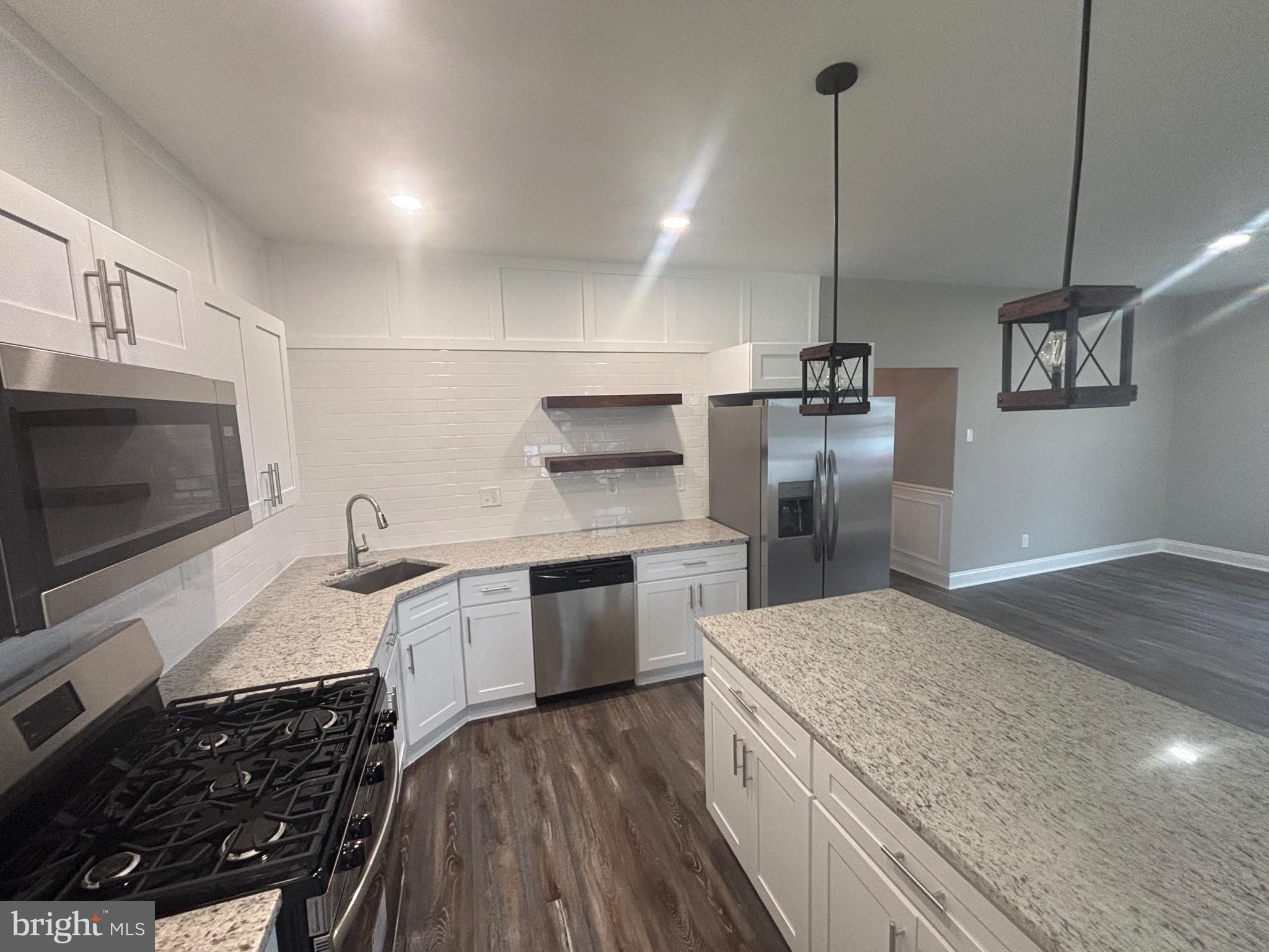 324 SAVANNAH ROAD