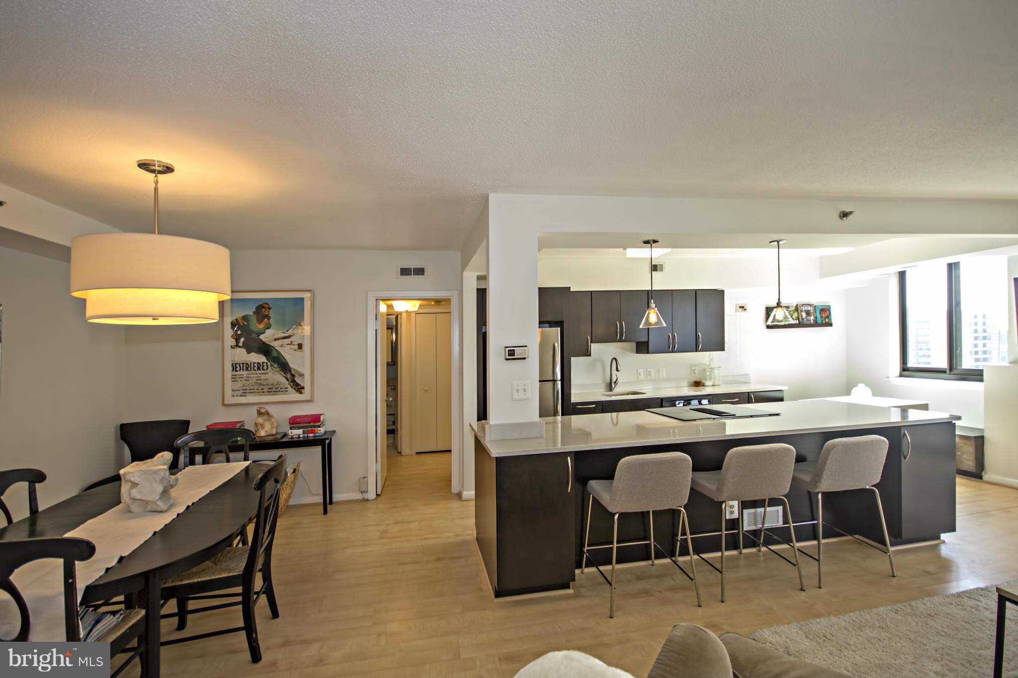 SKYLINE SQUARE CONDO - Residential