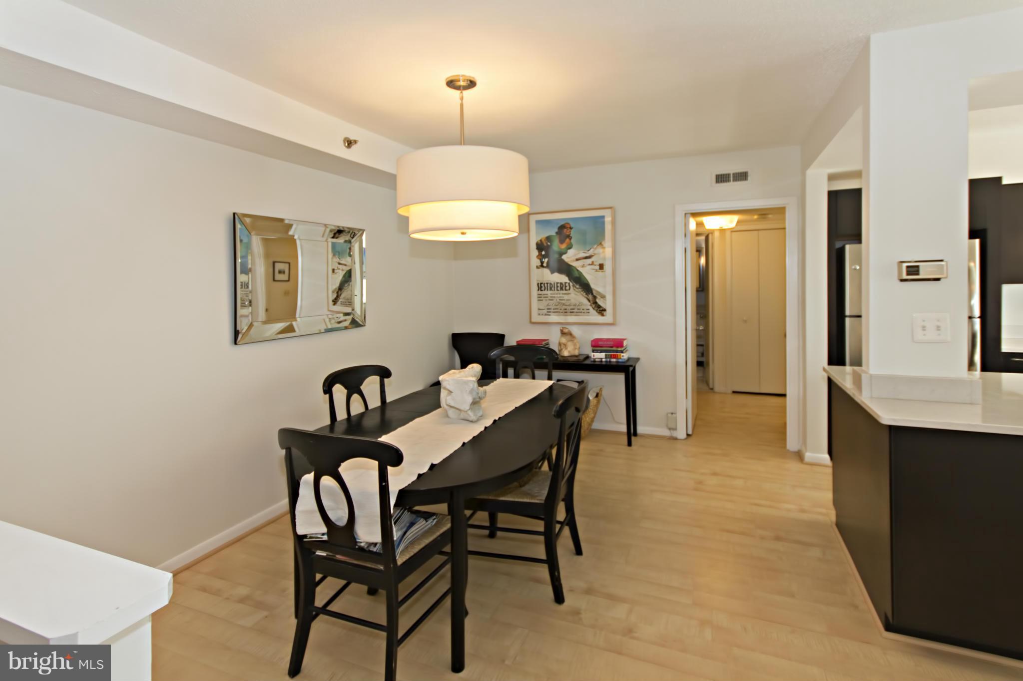 SKYLINE SQUARE CONDO - Residential