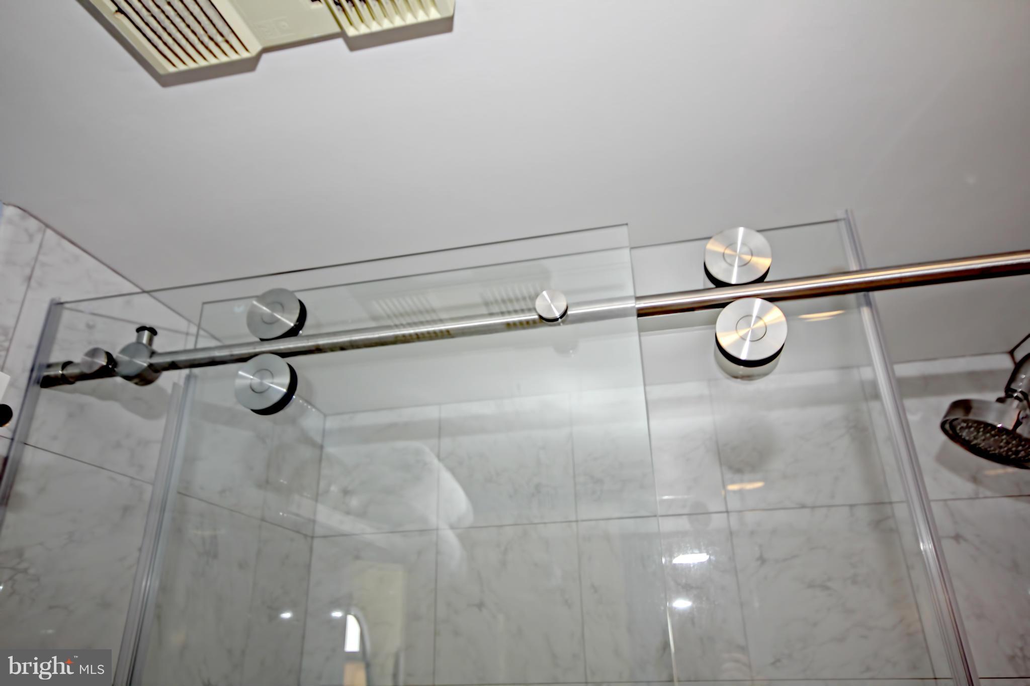 SKYLINE SQUARE CONDO - Residential