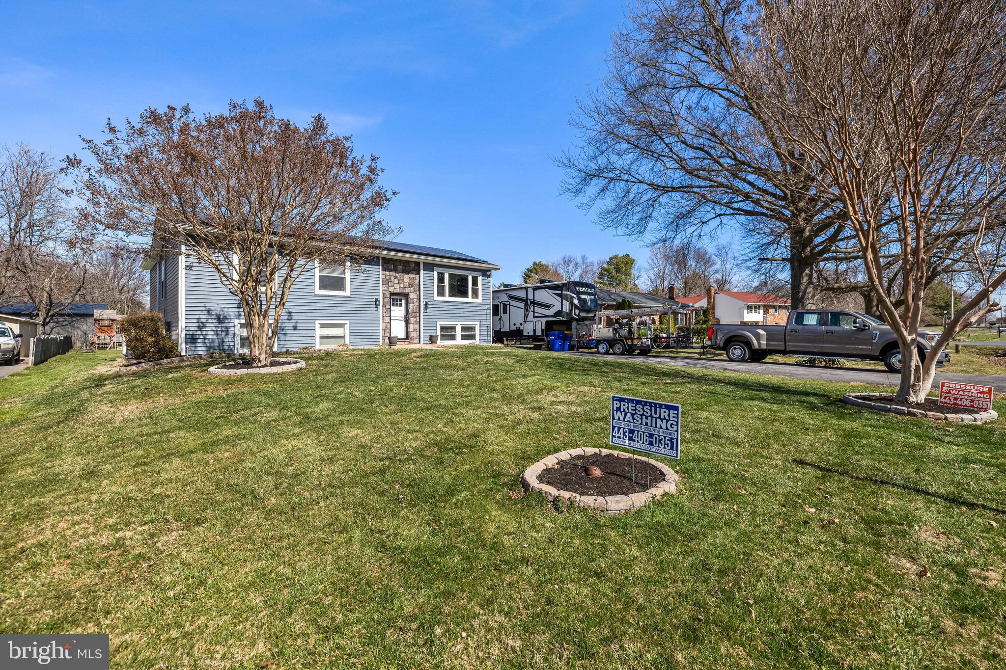 214 NICHOLS MANOR DRIVE