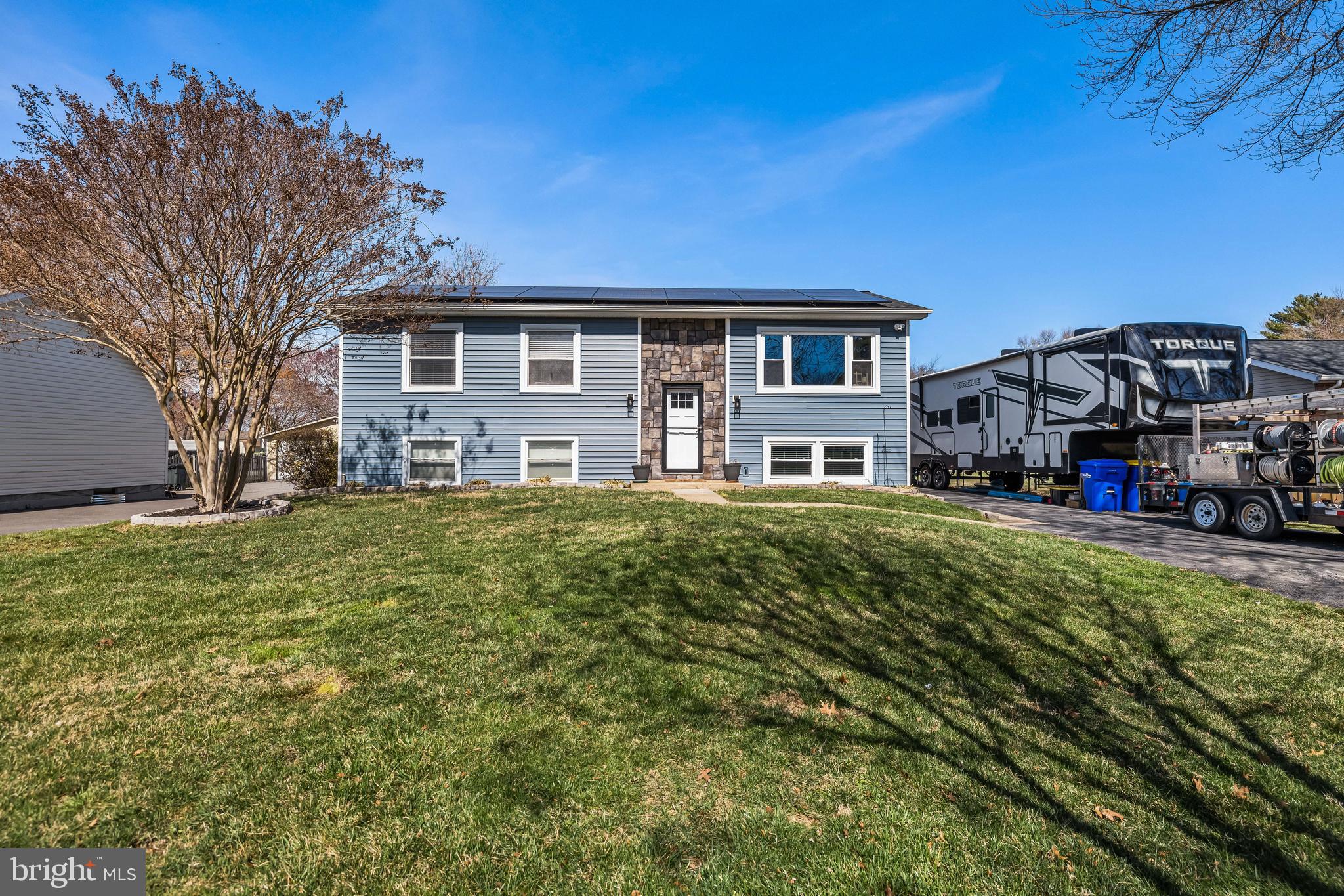 214 NICHOLS MANOR DRIVE