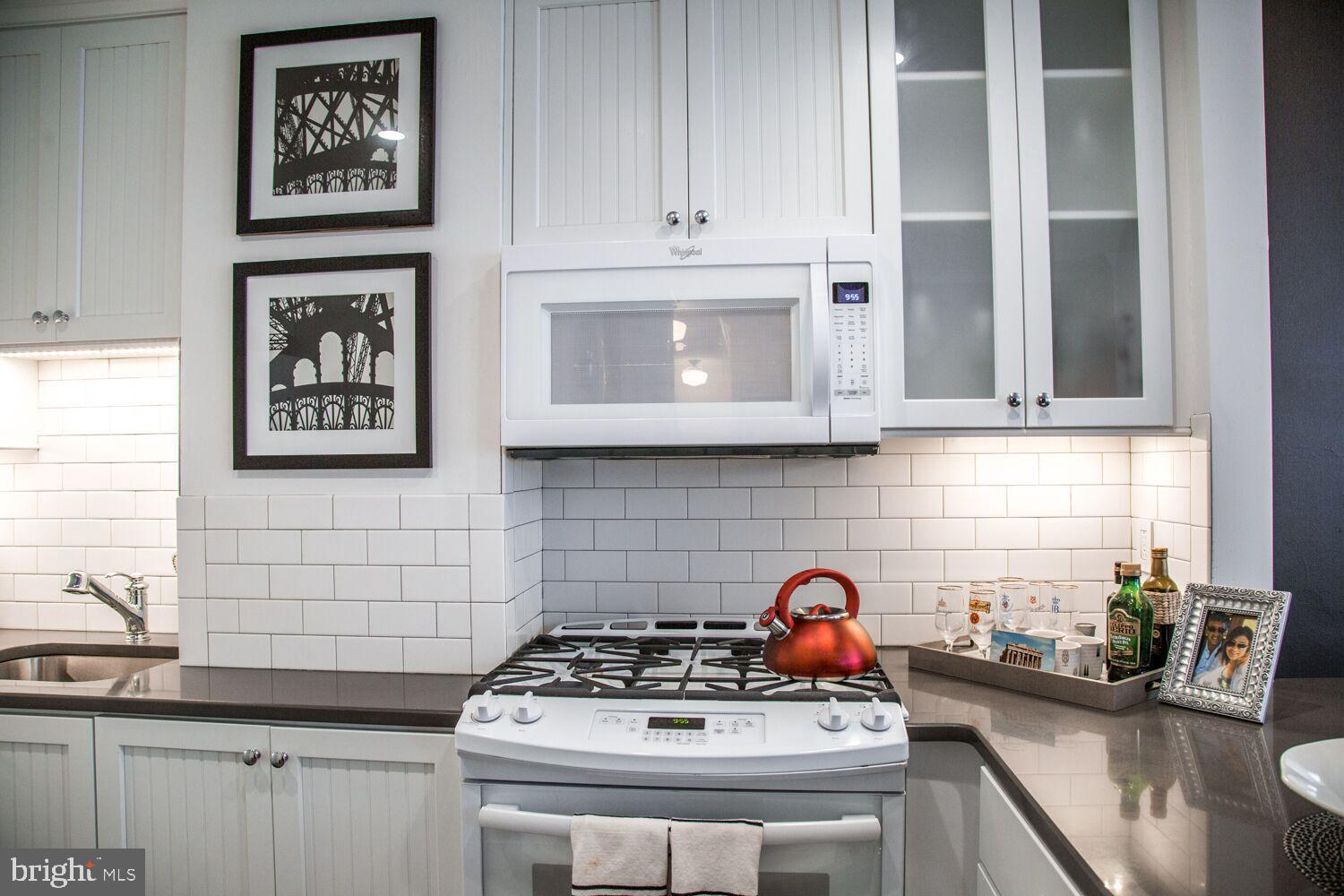 CENTER CITY - Residential Lease