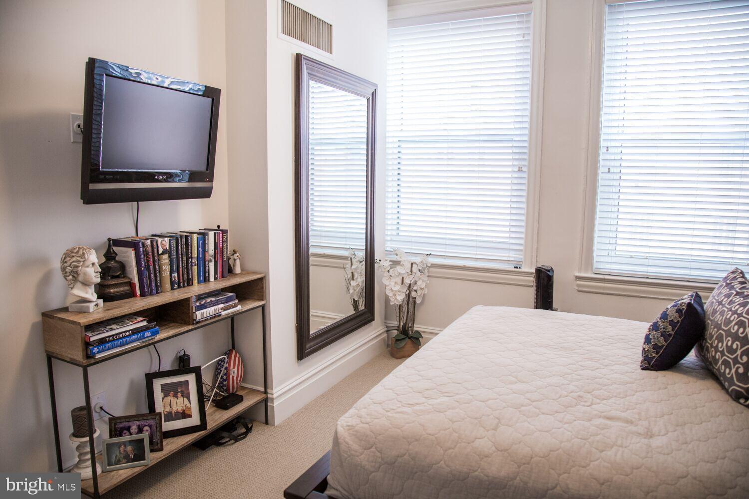 CENTER CITY - Residential Lease