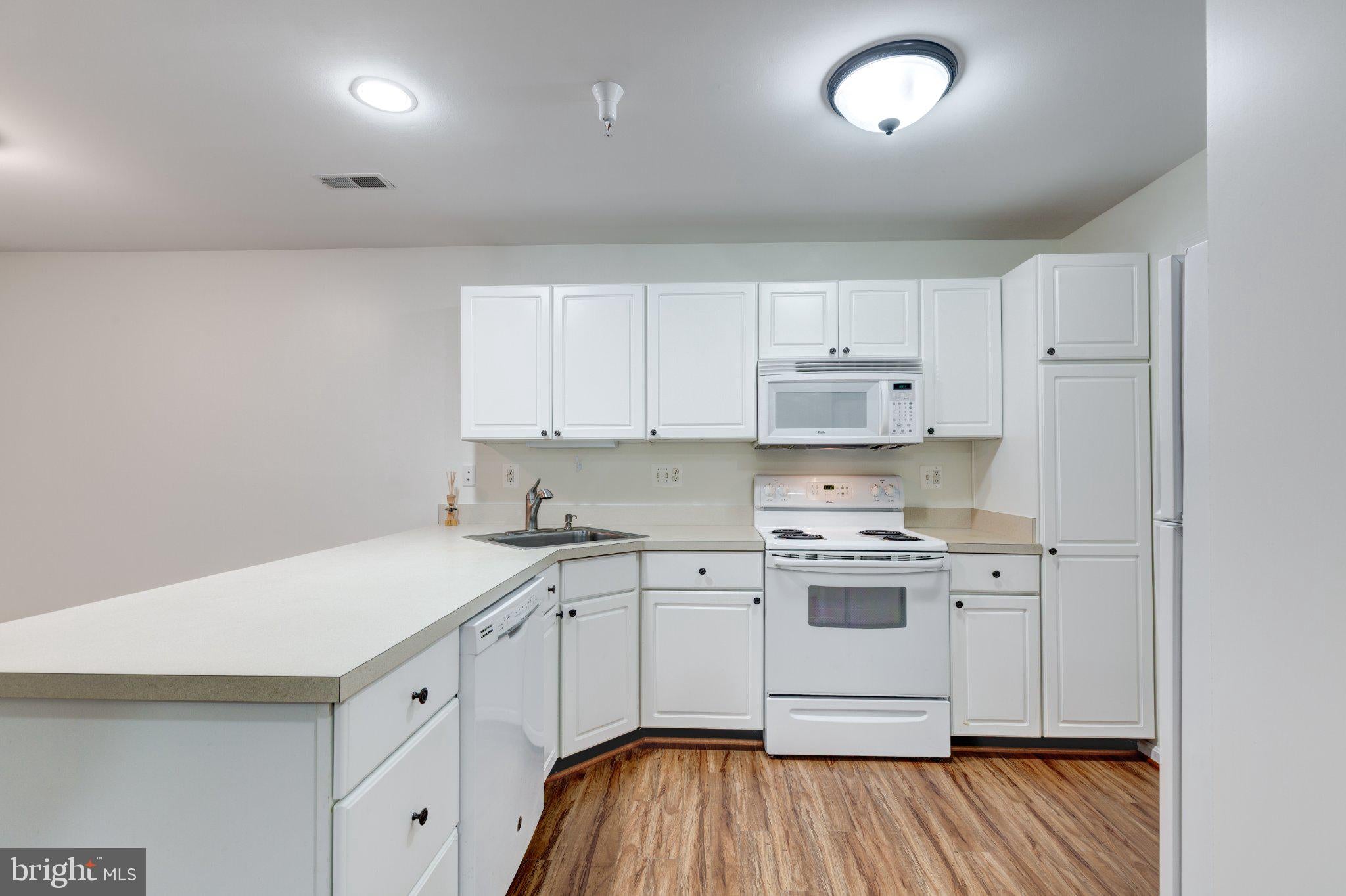 32 BELLA VITA COURT 1C