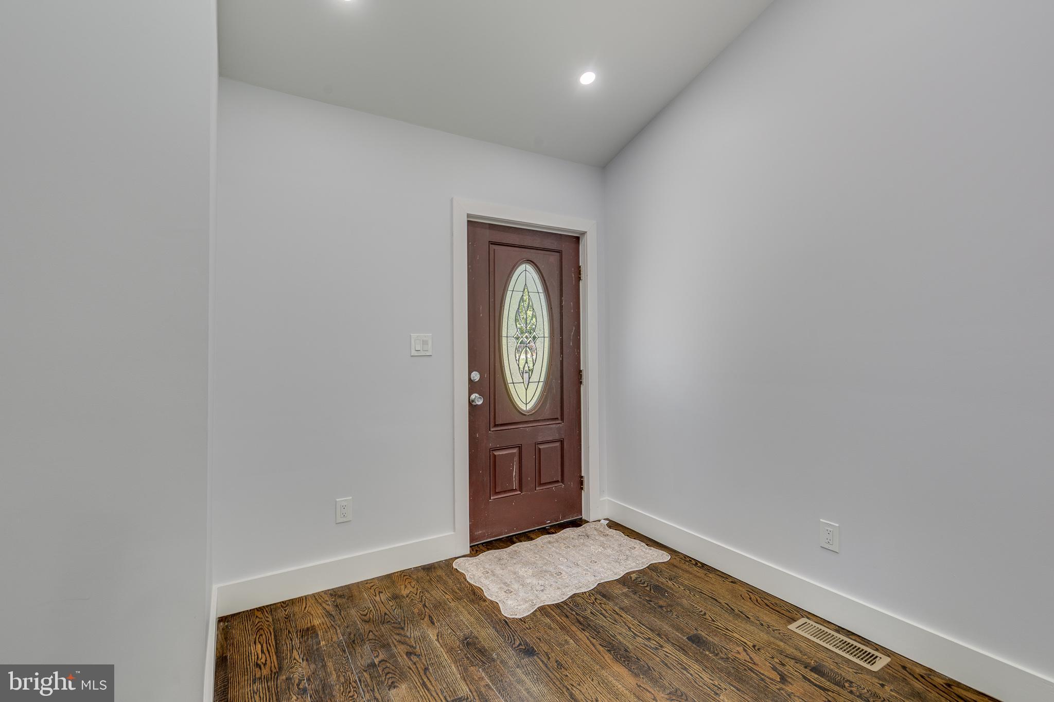140 E 9TH AVENUE