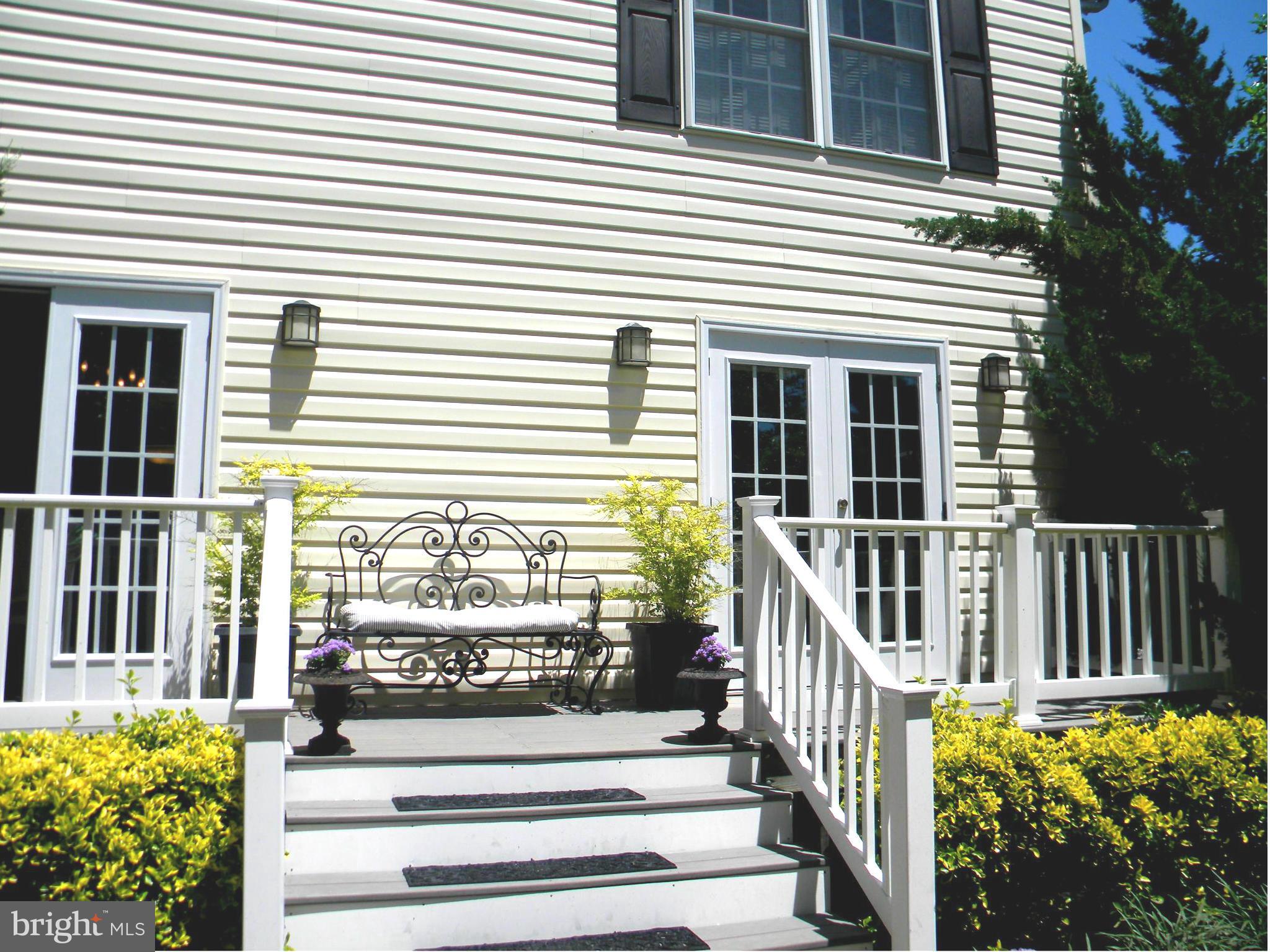 LOCH HAVEN BEACH - Residential