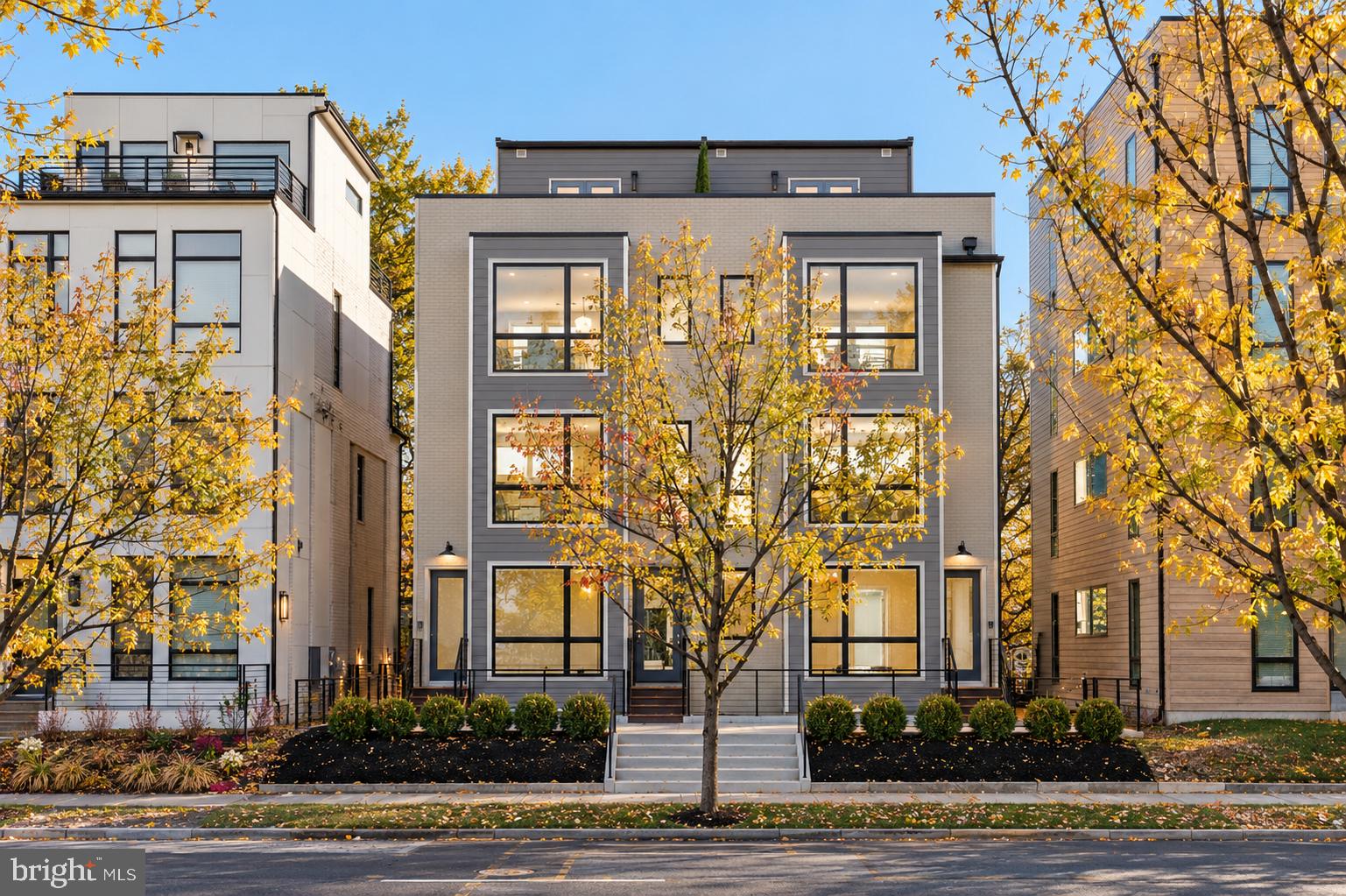5305 CONNECTICUT AVENUE NW 5