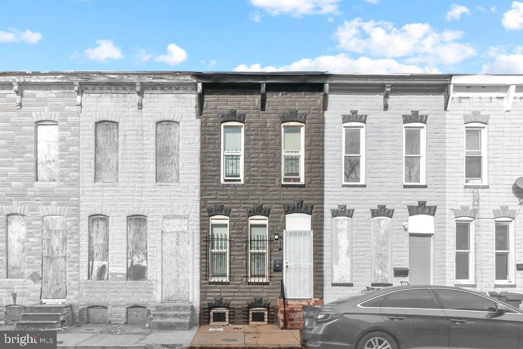 1932 CHRISTIAN STREET