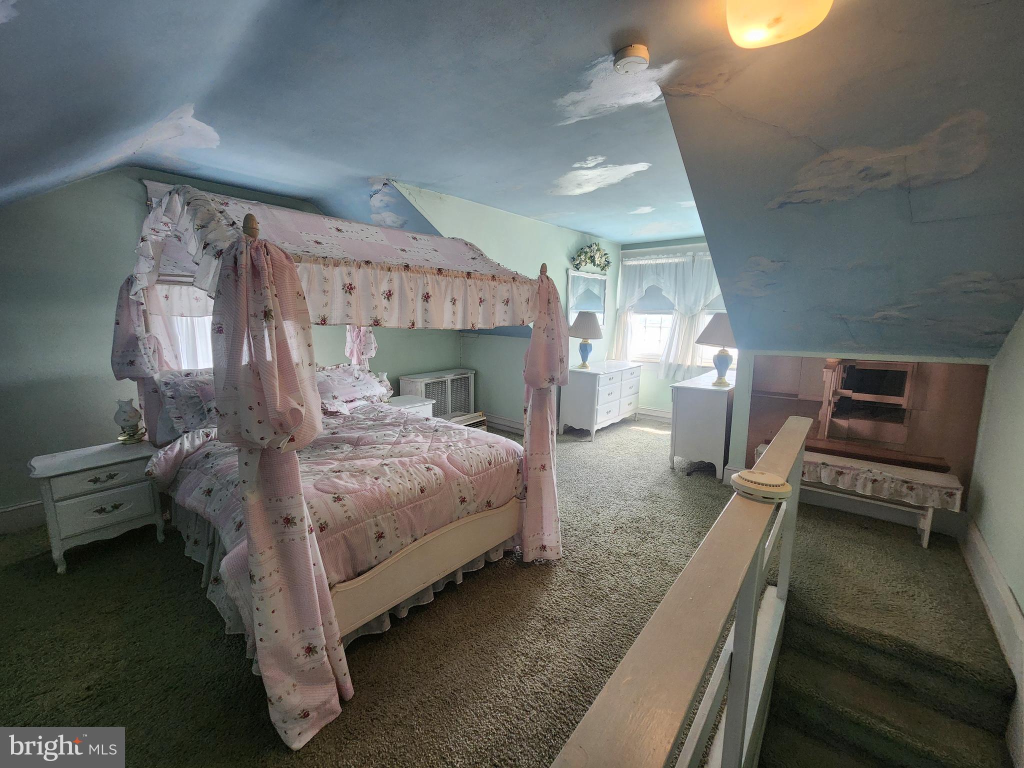 ACORN HILL - Residential