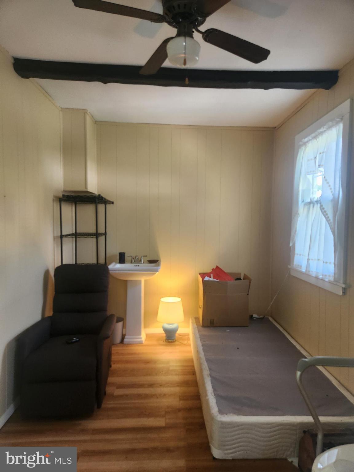 ACORN HILL - Residential