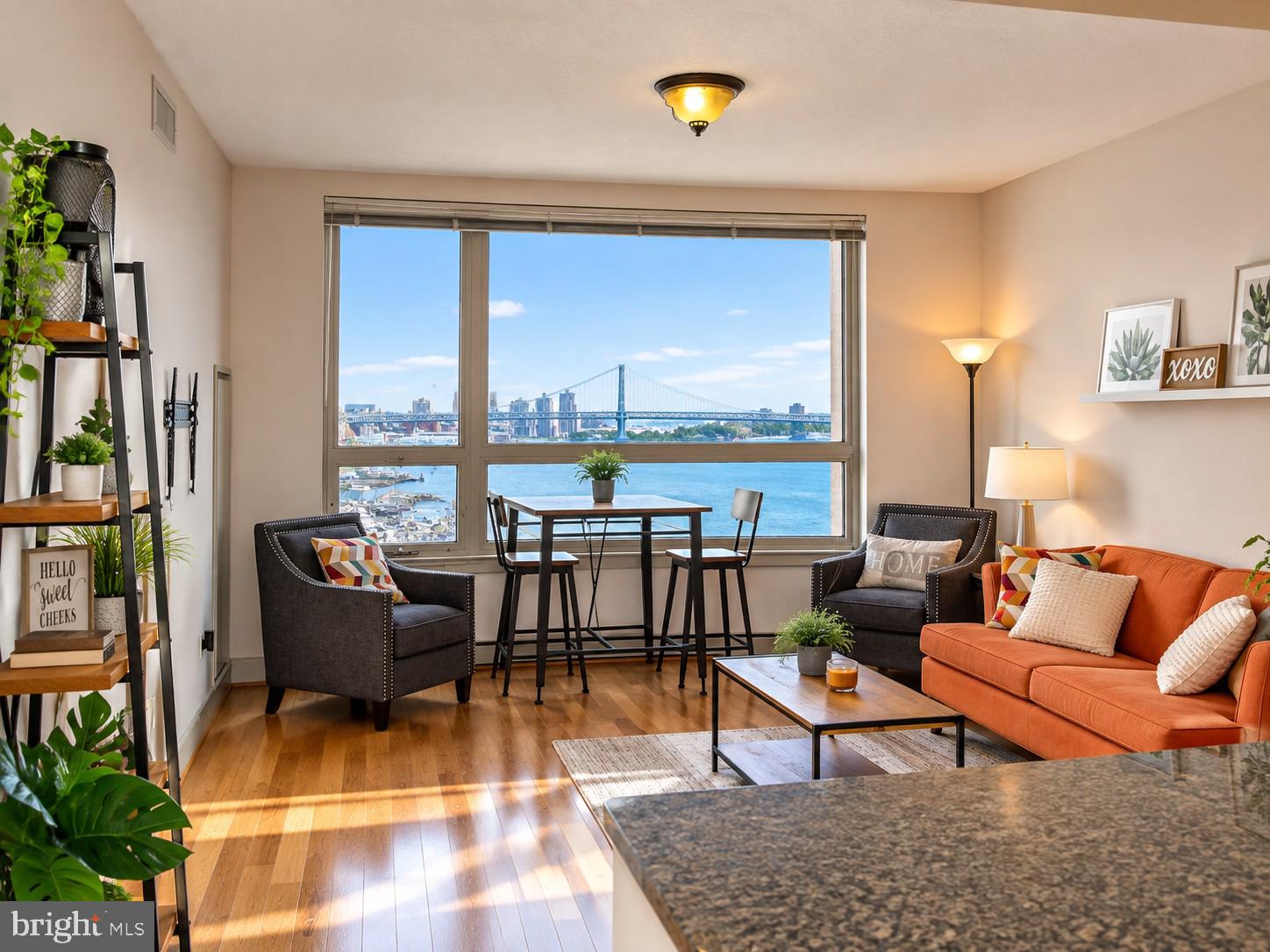 717 S COLUMBUS BOULEVARD 1215
