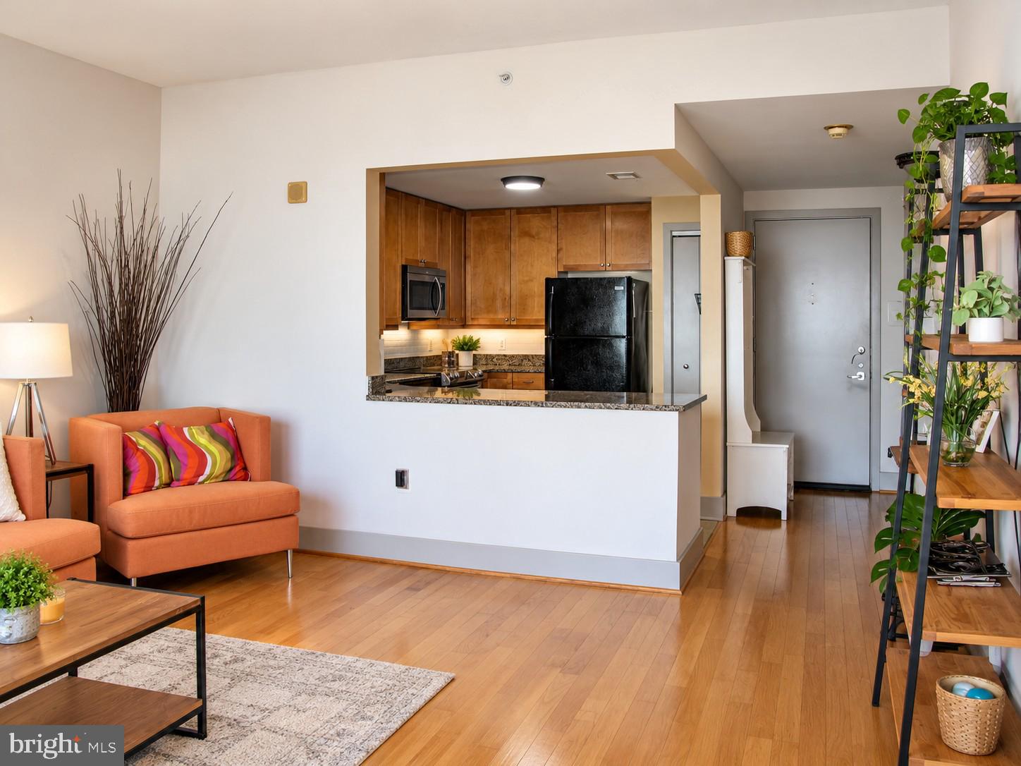 717 S COLUMBUS BOULEVARD 1215