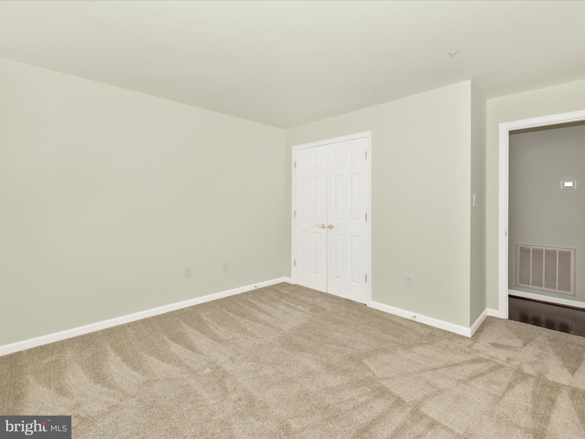 POTOMAC RIDGE - Residential