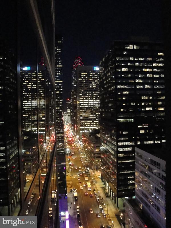 RITTENHOUSE SQUARE - Residential Lease