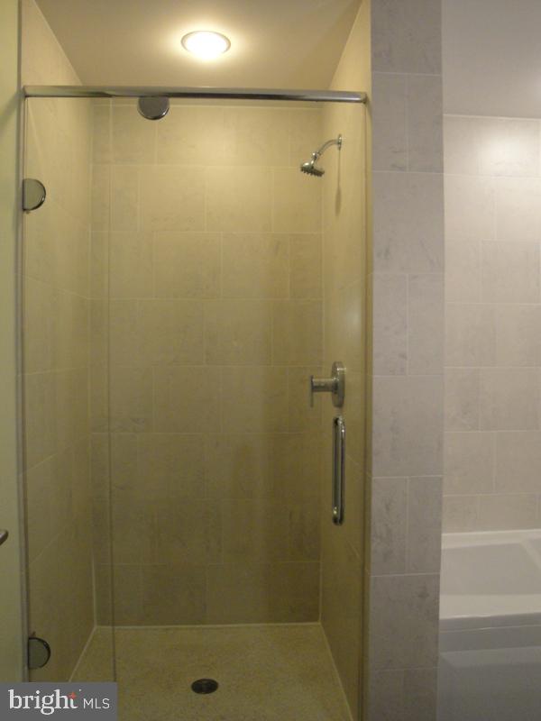 RITTENHOUSE SQUARE - Residential Lease