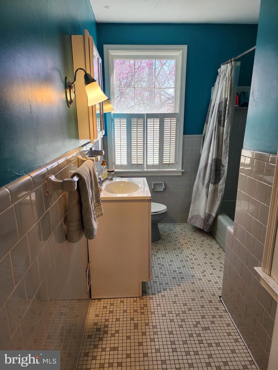 LOCH RAVEN MANOR - Residential