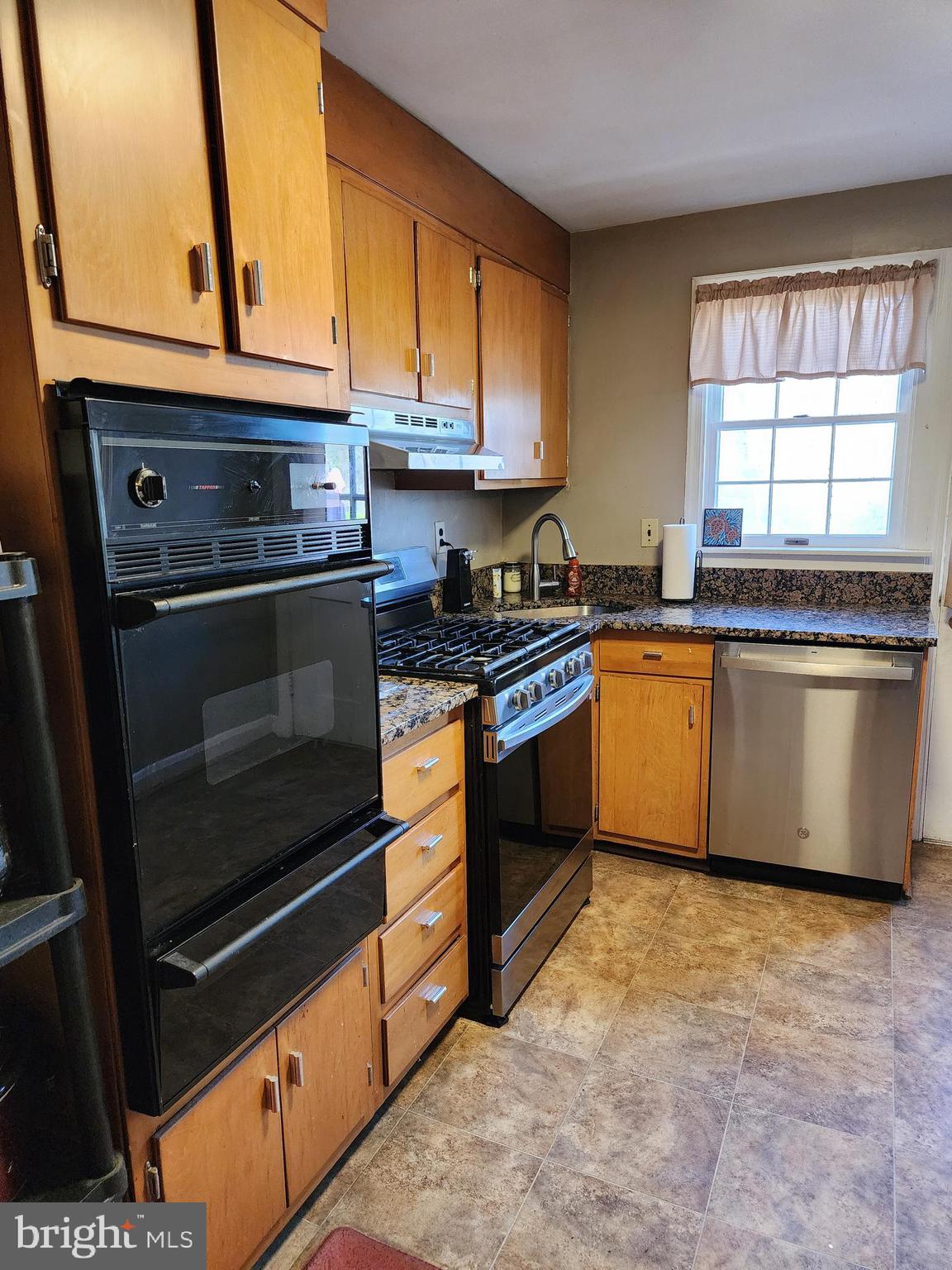 LOCH RAVEN MANOR - Residential