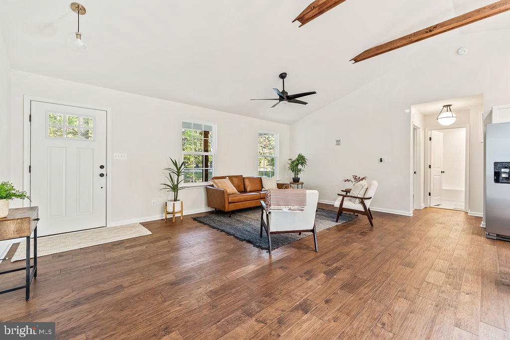 WHITE OAK FARMS - Residential