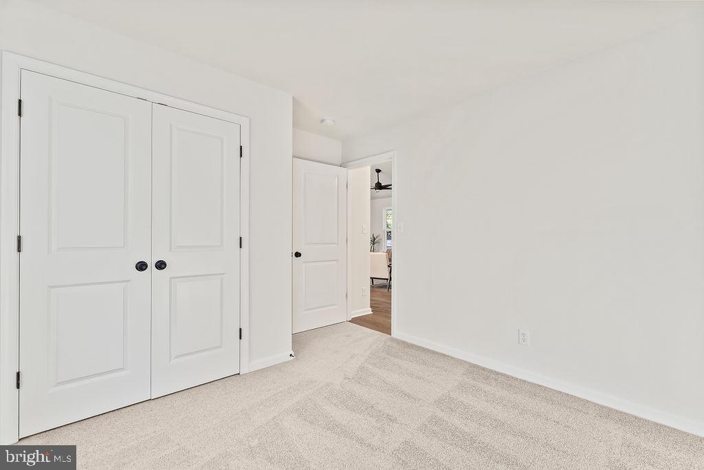 WHITE OAK FARMS - Residential