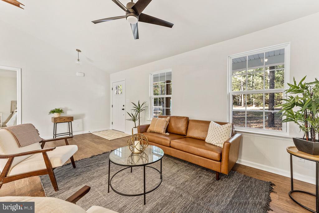 WHITE OAK FARMS - Residential