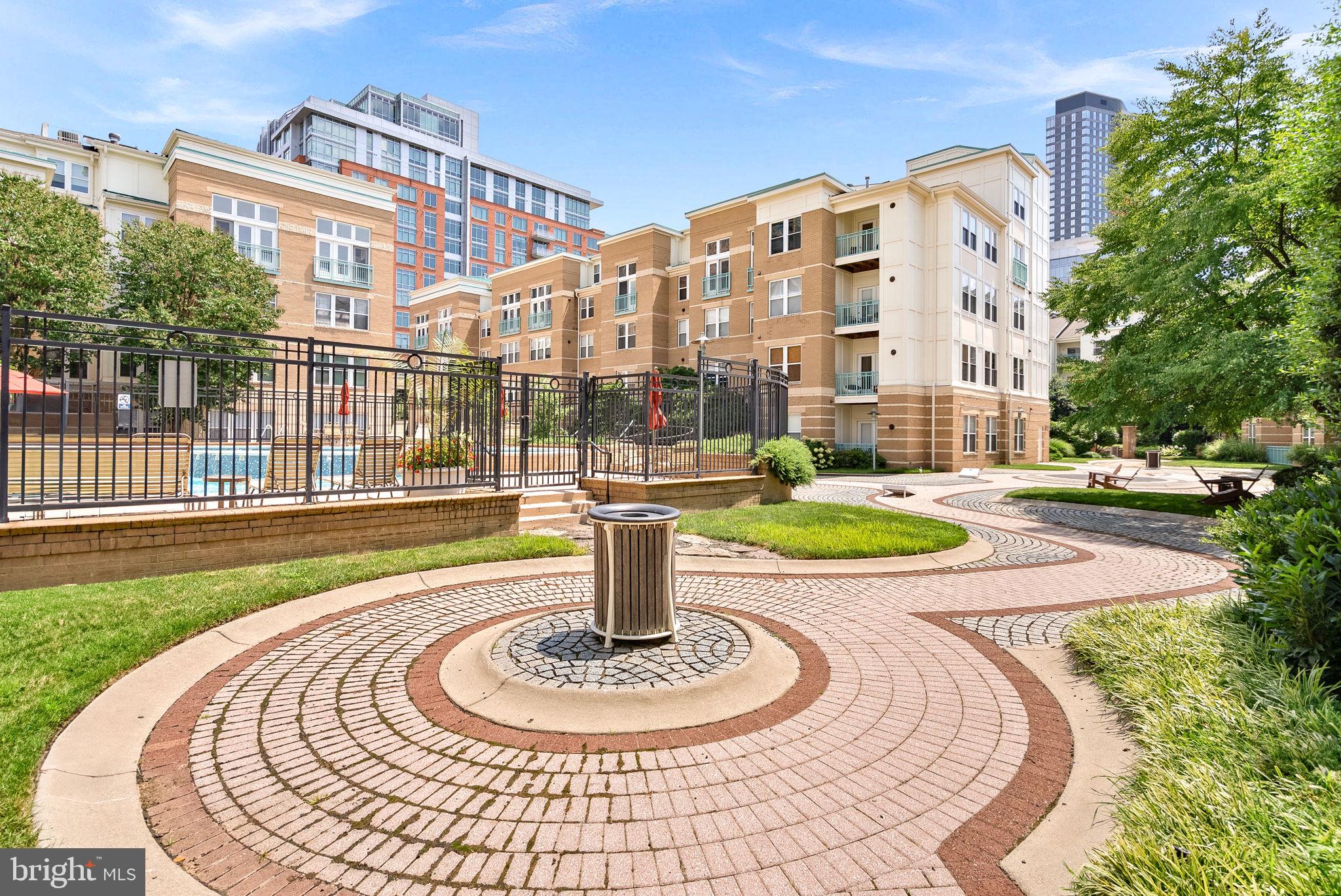 MARKET STREET AT TOWN CENTER - Residential
